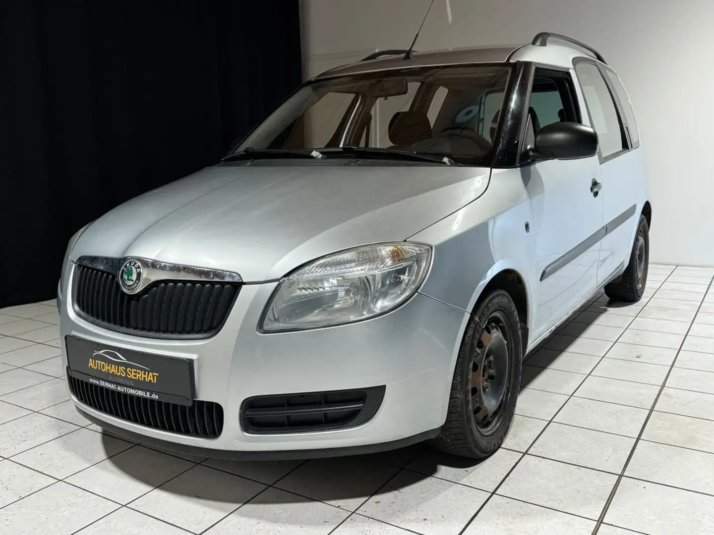 Skoda Roomster 1.4 TDI Plus Edition *SITZHZ*KLIMA*AHK* Ezüst - 1