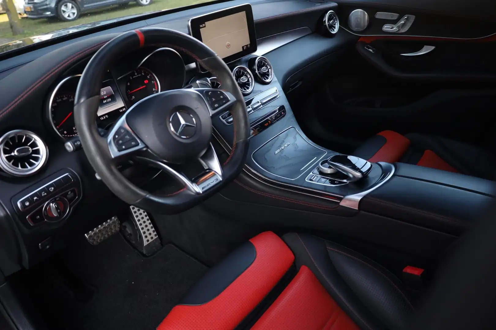 Mercedes-Benz GLC 63 AMG Coupé S 4MATIC+ Aut. | Uniek | Nette staat | Panor Schwarz - 2