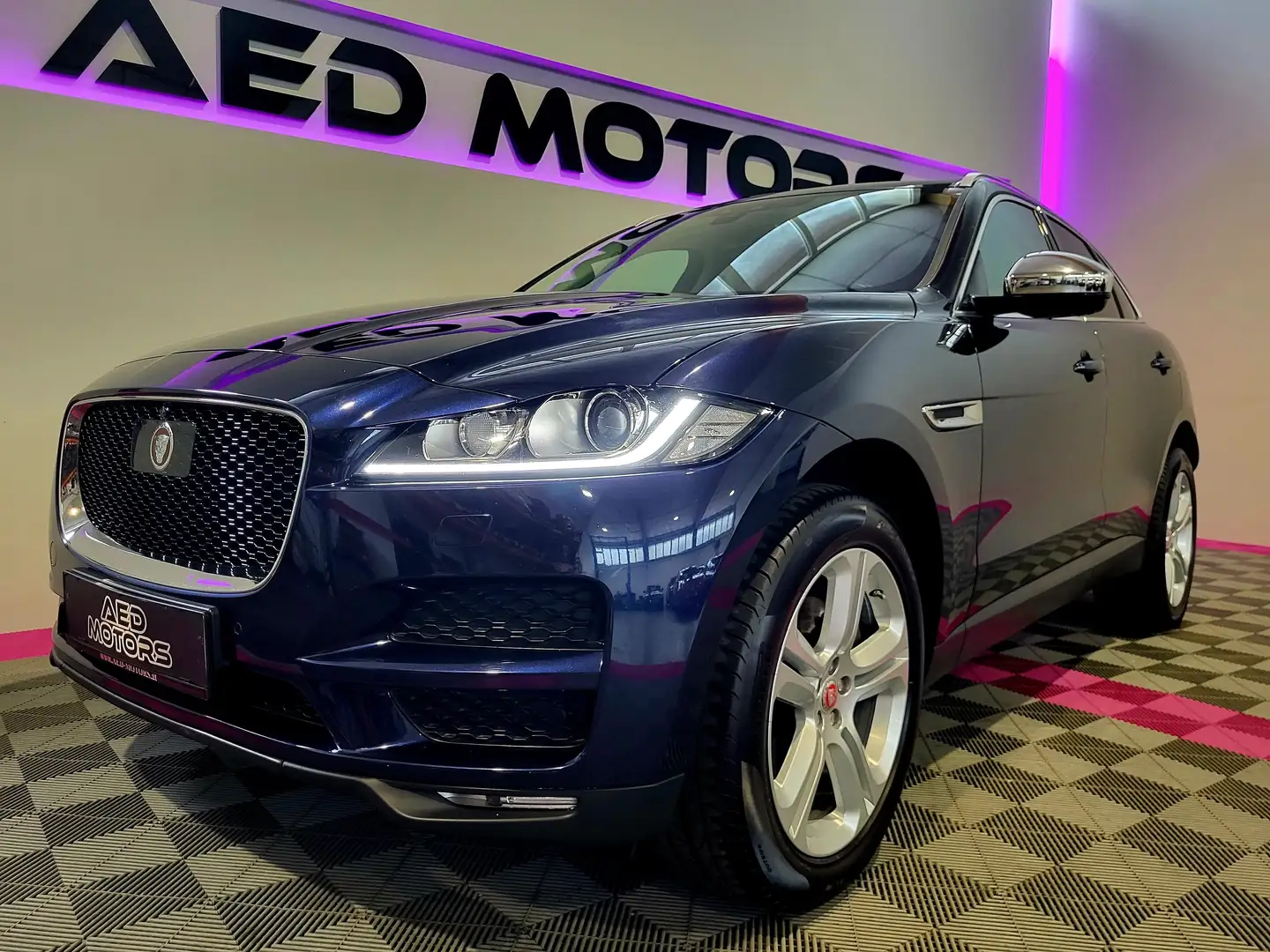Jaguar F-Pace Portfolio AWD Blau - 1