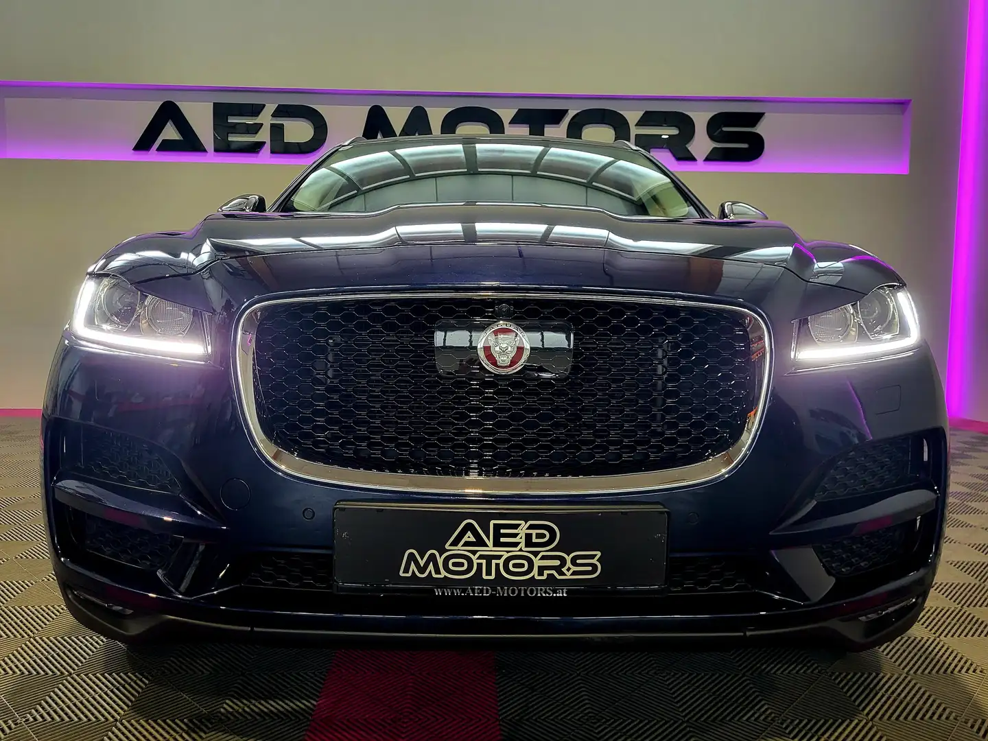 Jaguar F-Pace Portfolio AWD Blau - 2