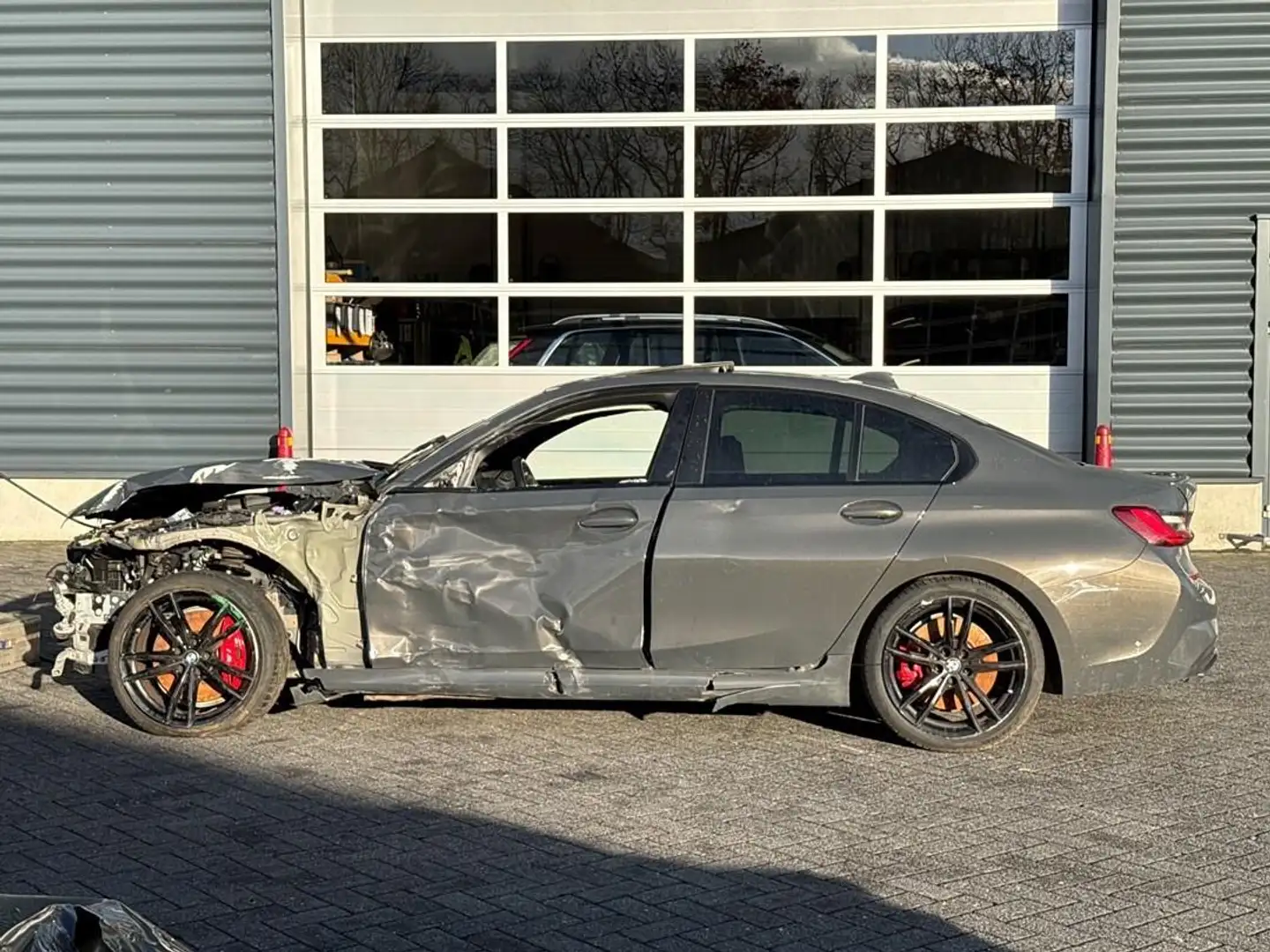 BMW 340 3-serie M340i xDrive High Executive Edition, M per Grijs - 2