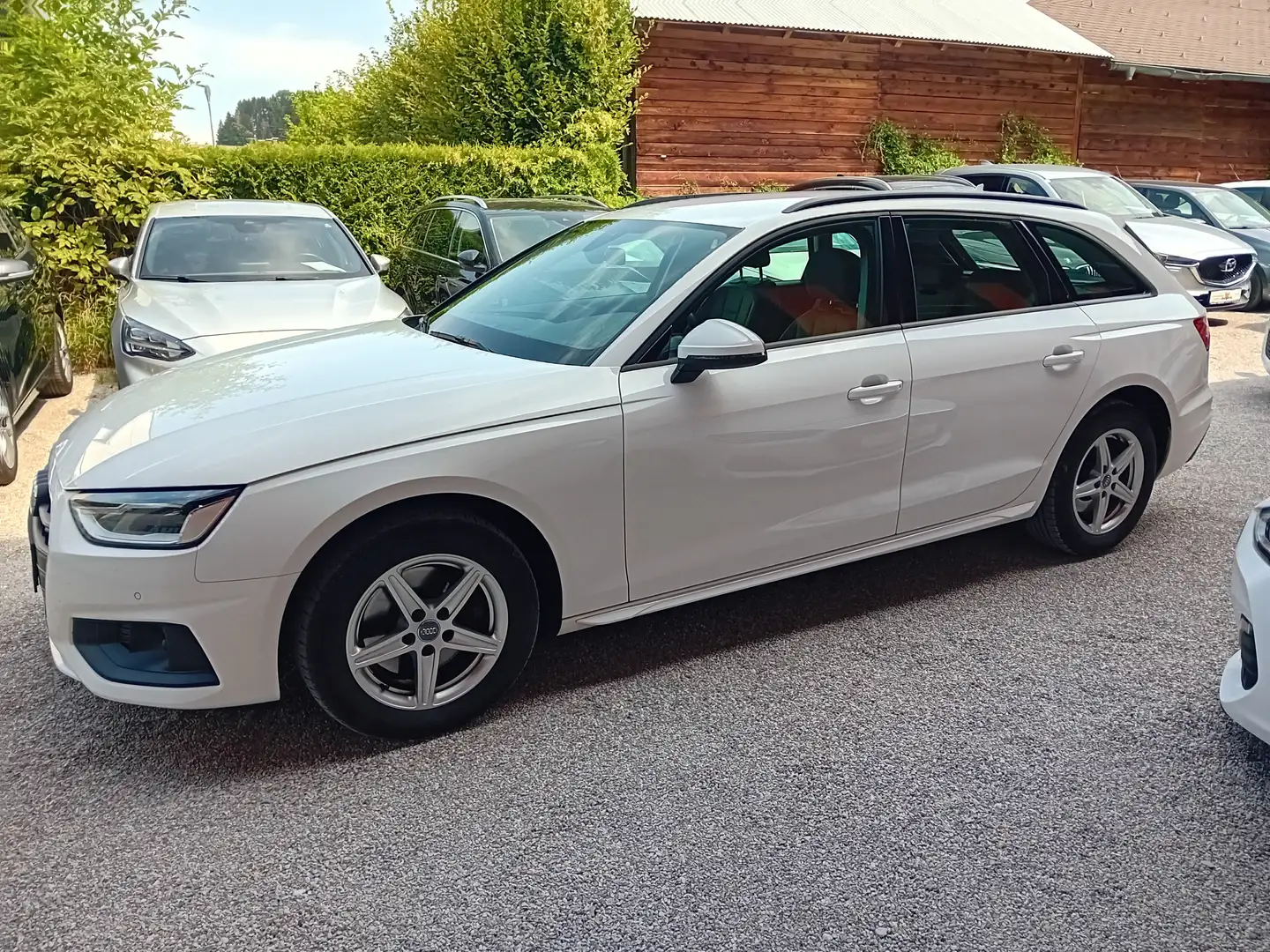 Audi A4 30 TDI Avant Aut. * ACC, R-Kamera, usw..* Weiß - 2