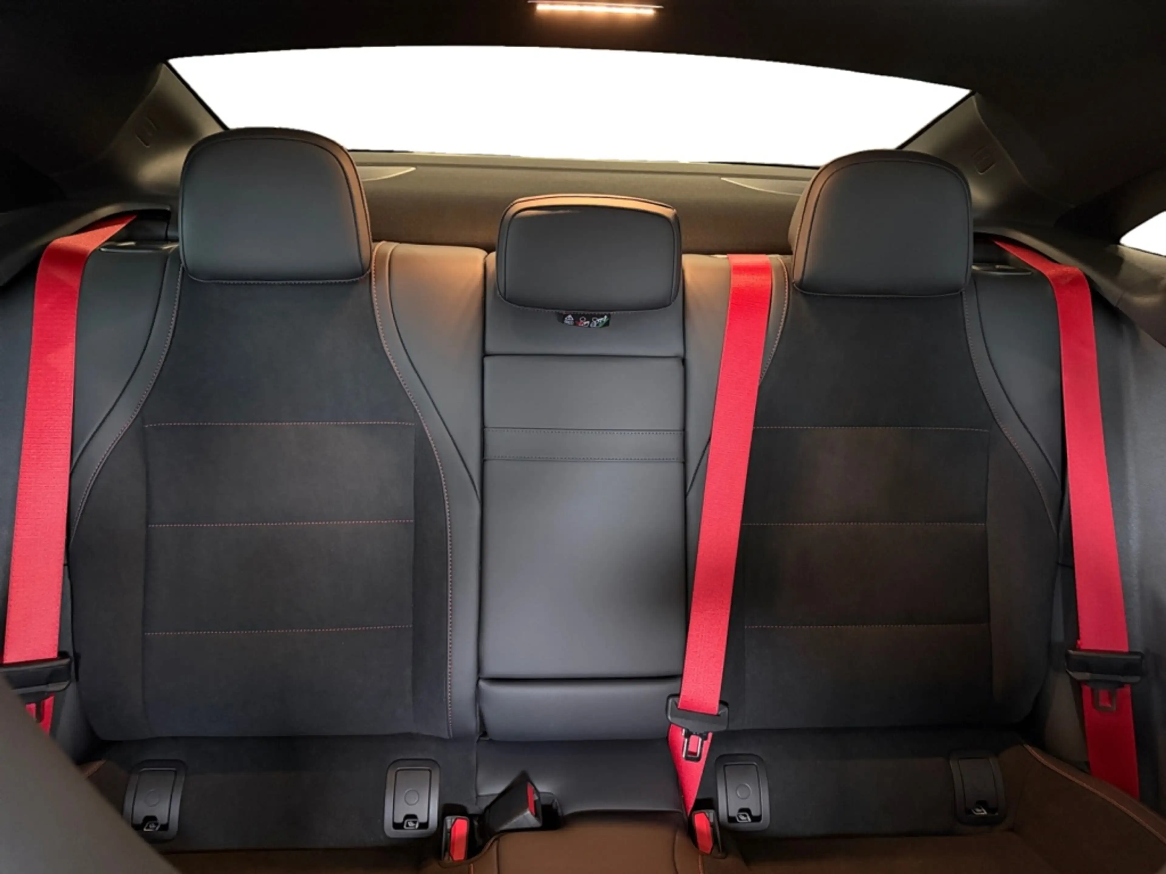 Mercedes-Benz CLA 220 4MATIC AMG+MBUX+Superscreen+Burm+MBeam — photo 10