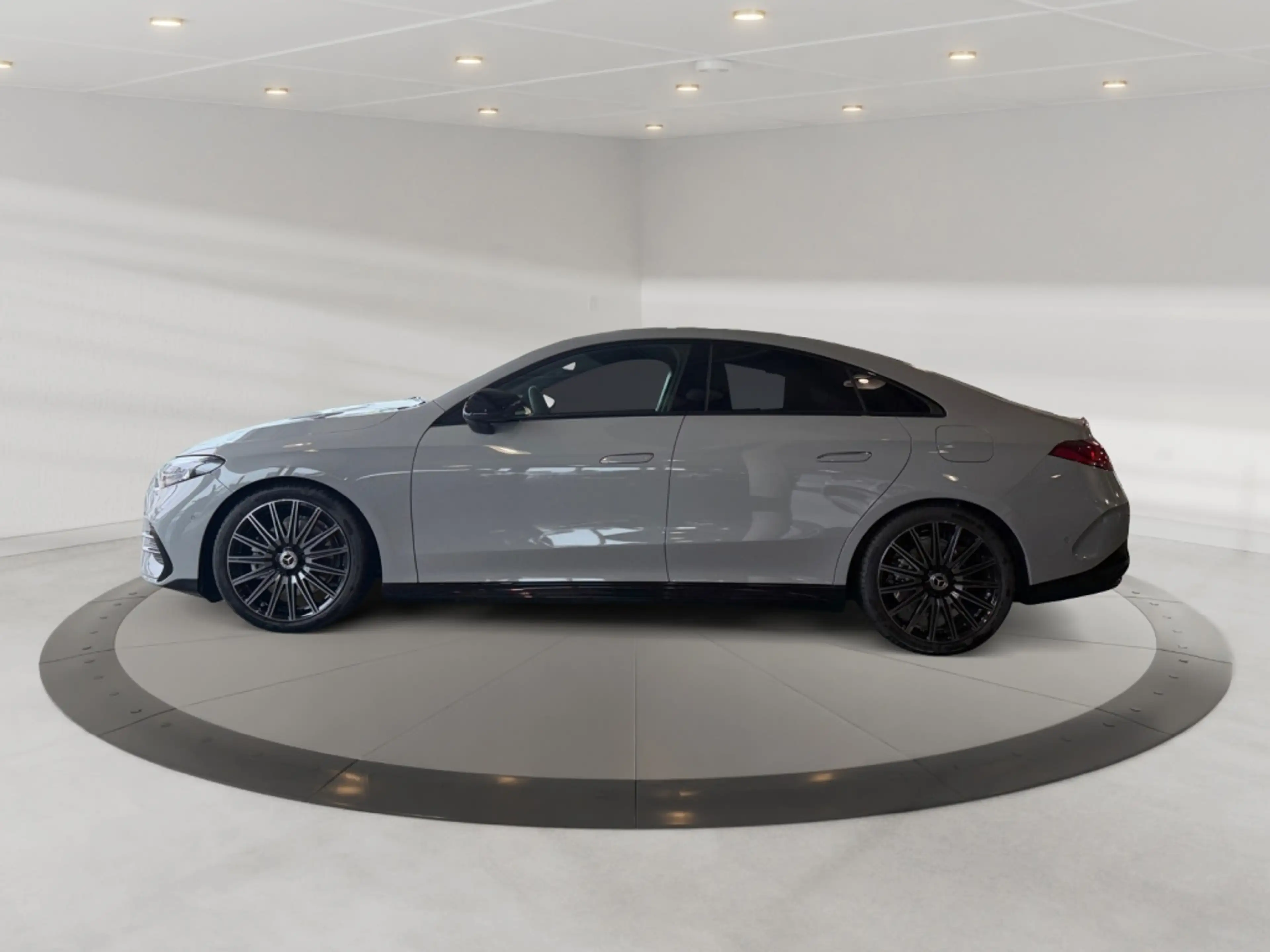 Mercedes-Benz CLA 220 4MATIC AMG+MBUX+Superscreen+Burm+MBeam — photo 4