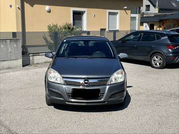 H 1.4 Benzin Pickerl 03/27 Klima 8 Fachbereift