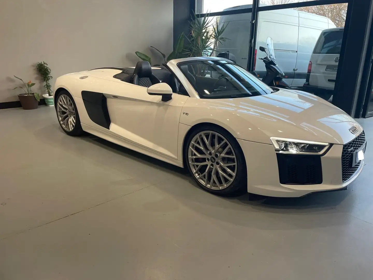 Audi R8 5.2 V10 RWS SPYDER OFF1/999 540CV Blanco - 2