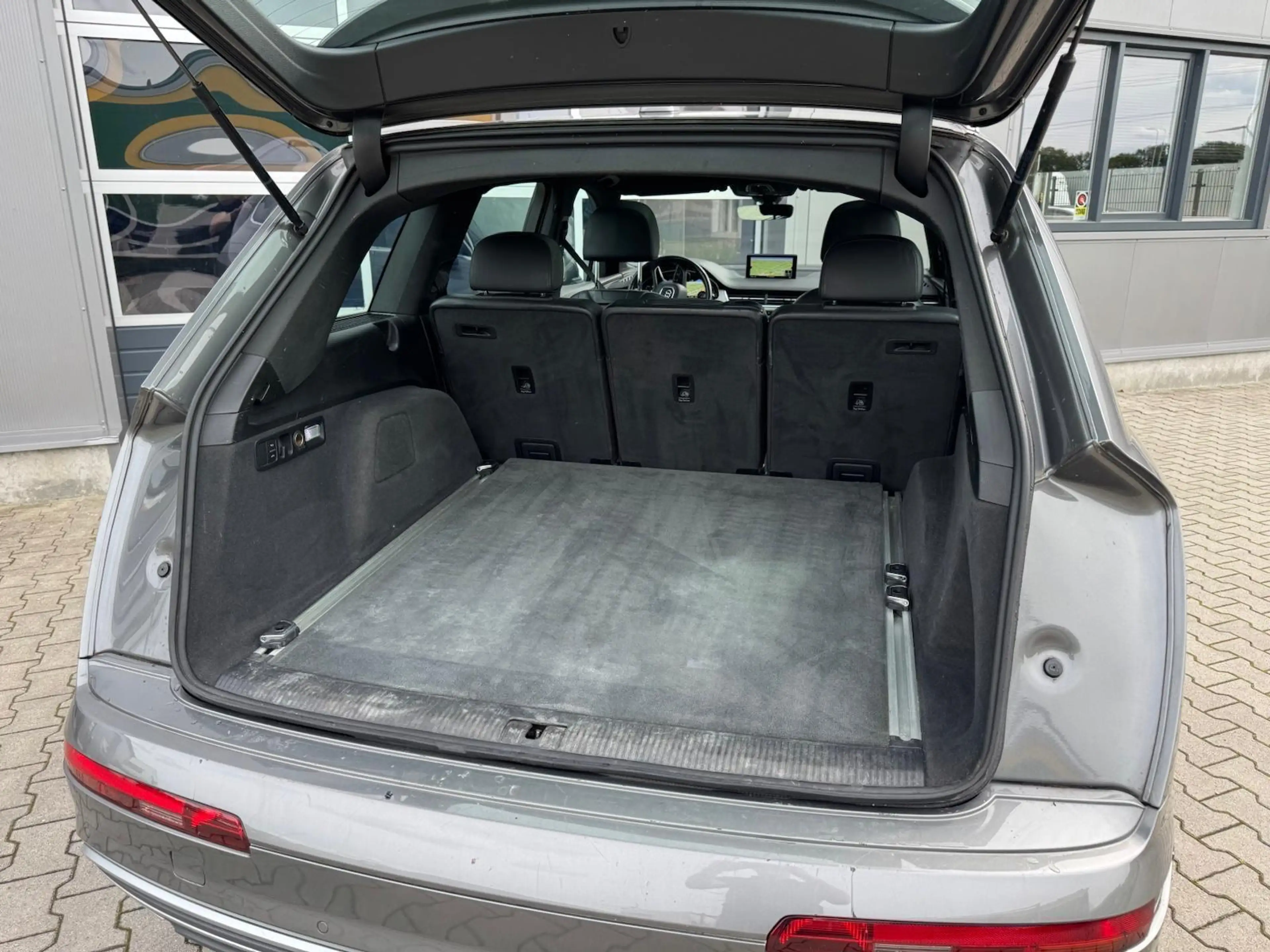 Audi Q7 e-tron 3.0 TDI Quattro Sport | Digital Cockpit | Panorama — photo 9
