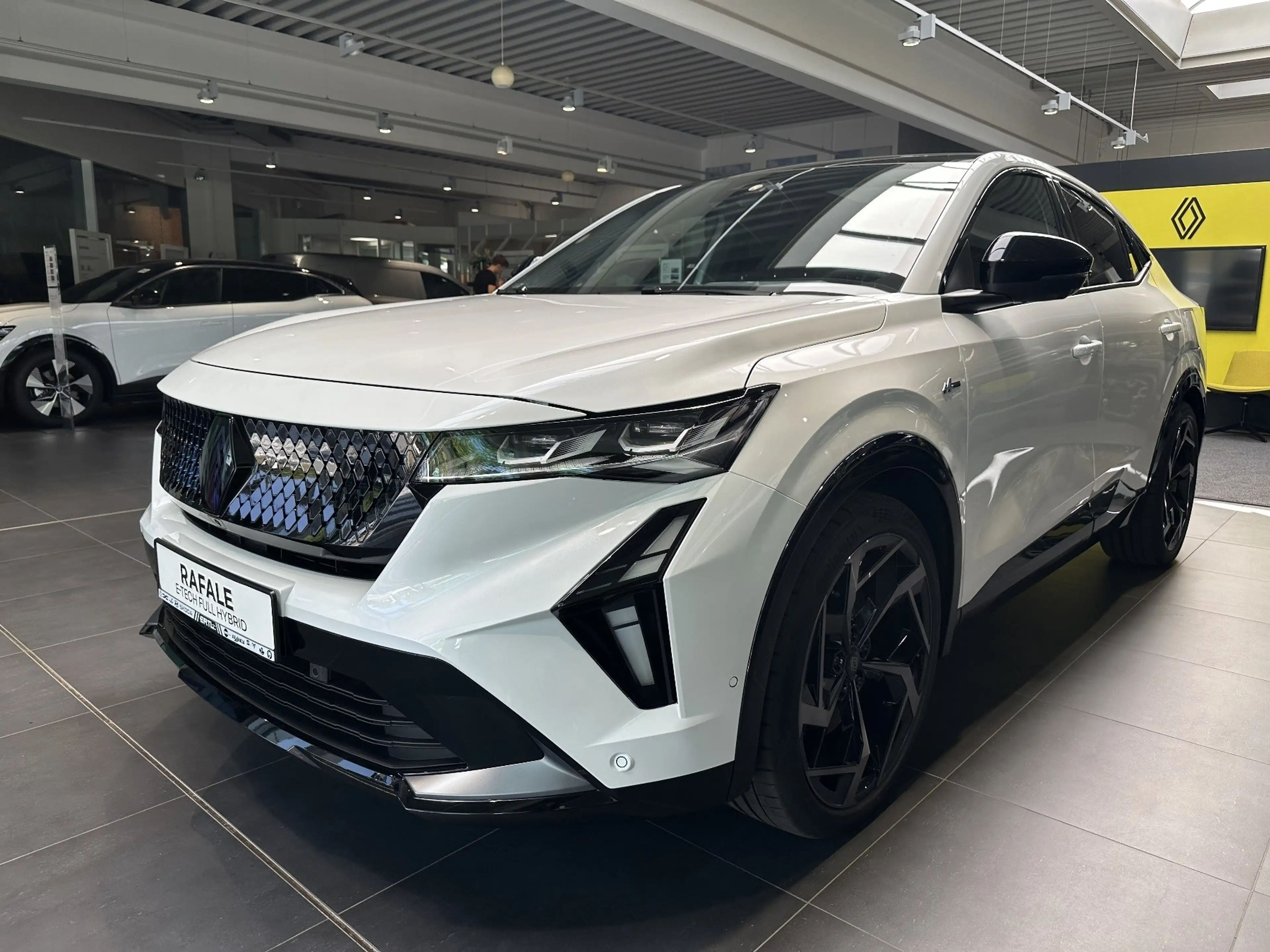Renault Rafale Hyper Hybrid 4x4 300PS Atelier Alpine
