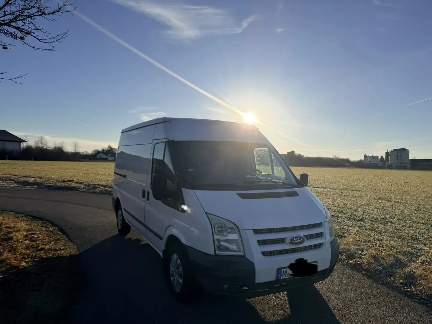 Ford Transit Kasten FT 300 Hochdach - Klima - AHK - Tempomat Weiß - 1