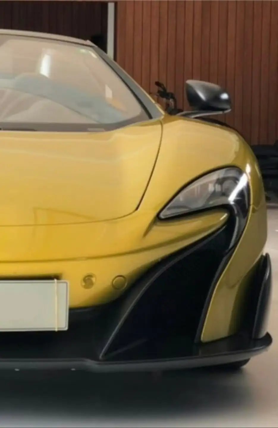 맥라렌 675LT 2016 노랑 사진 2