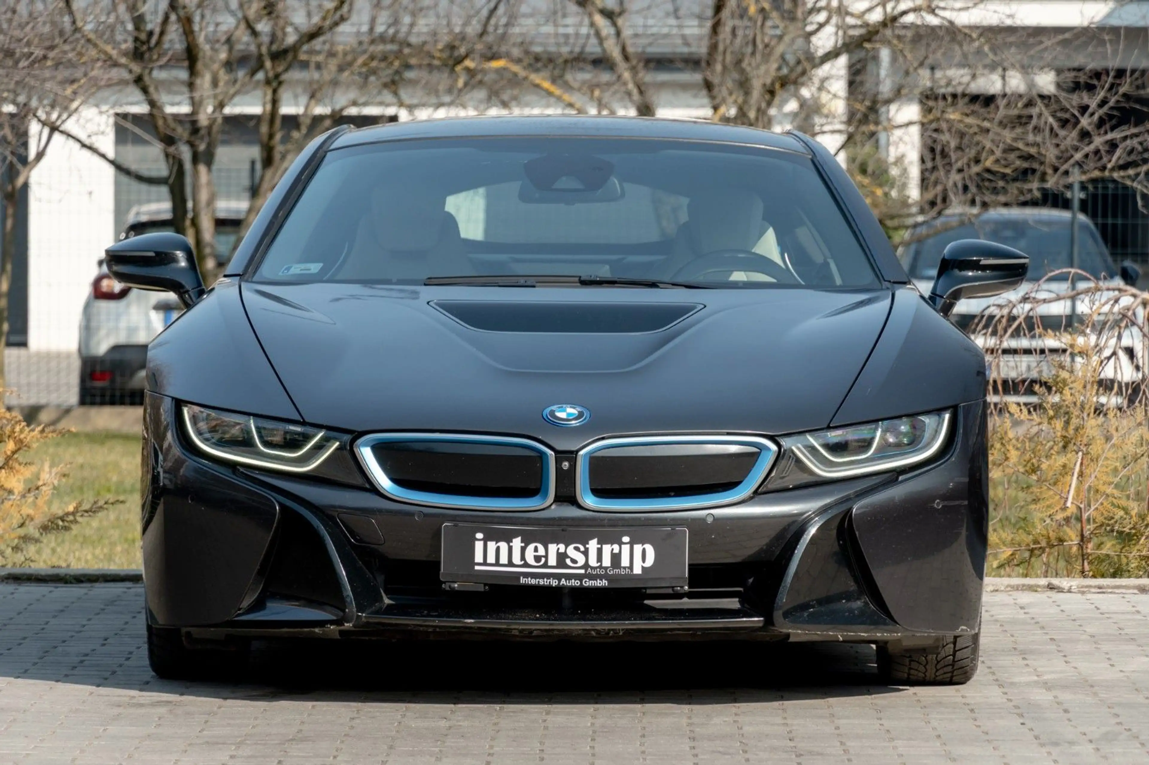 BMW i8 Coupe  LASER.HUD.HARMAN.DR.ASS. — photo 3