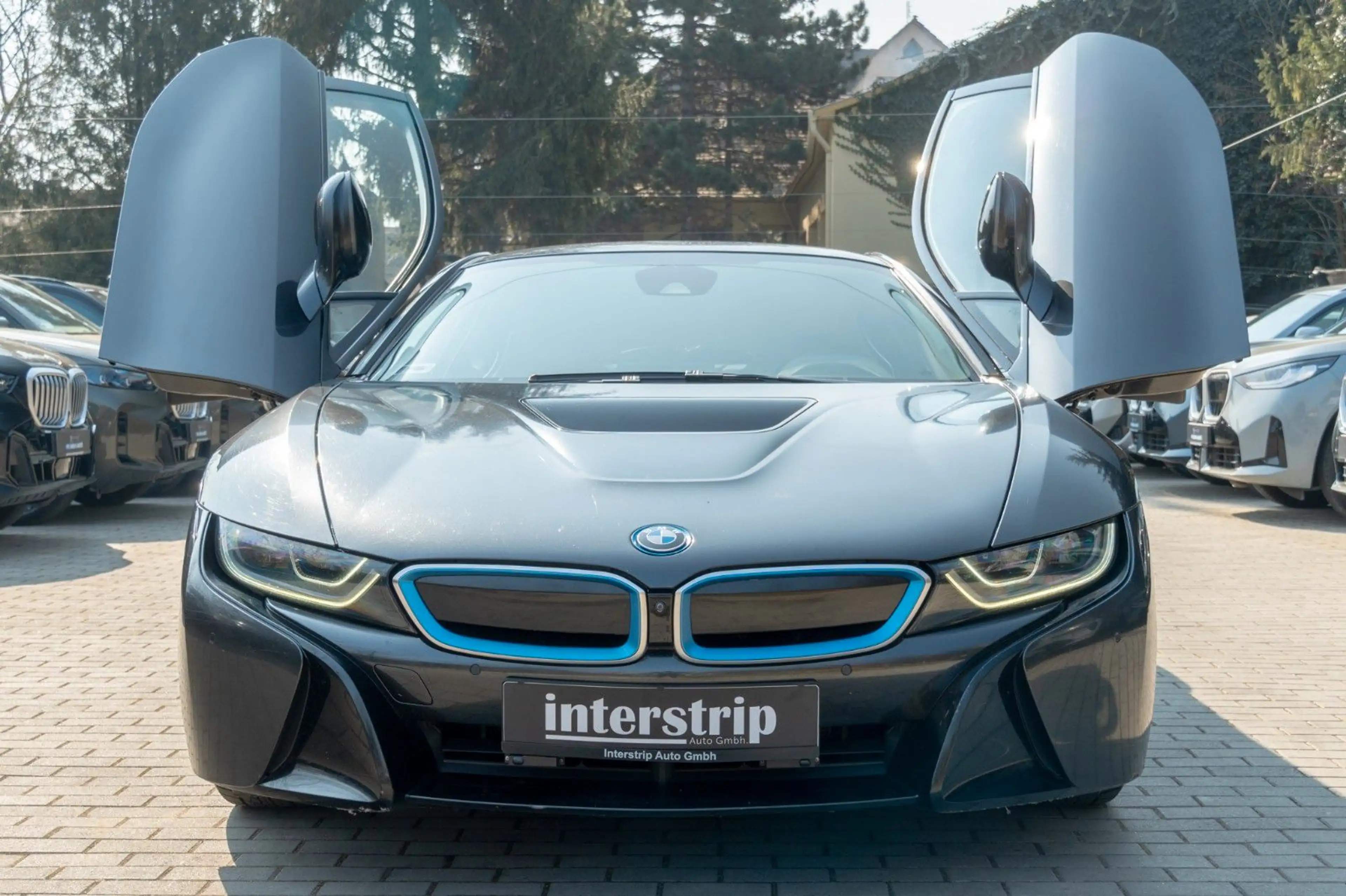 BMW i8 Coupe  LASER.HUD.HARMAN.DR.ASS. — photo 2
