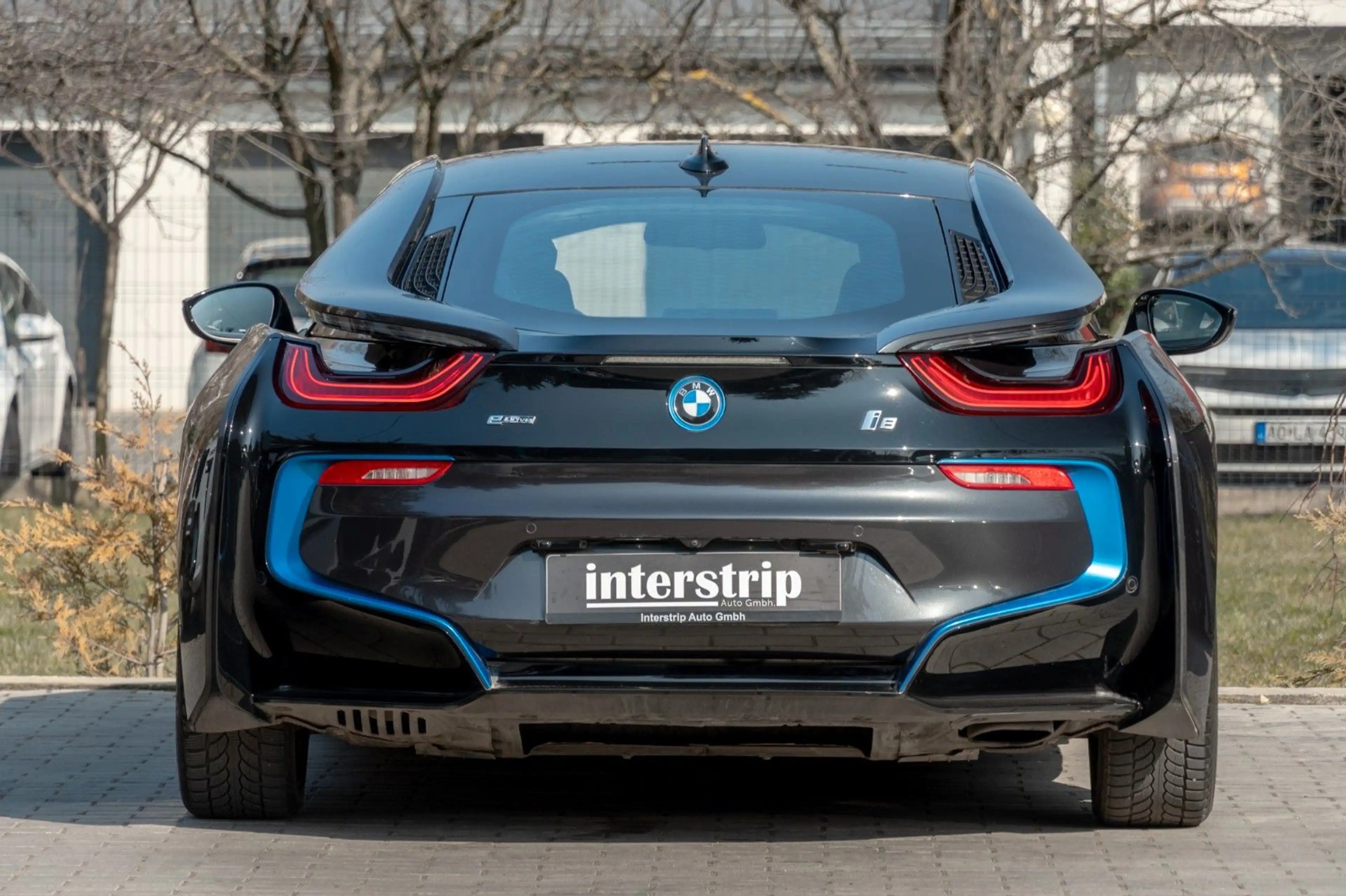 BMW i8 Coupe  LASER.HUD.HARMAN.DR.ASS. — photo 6