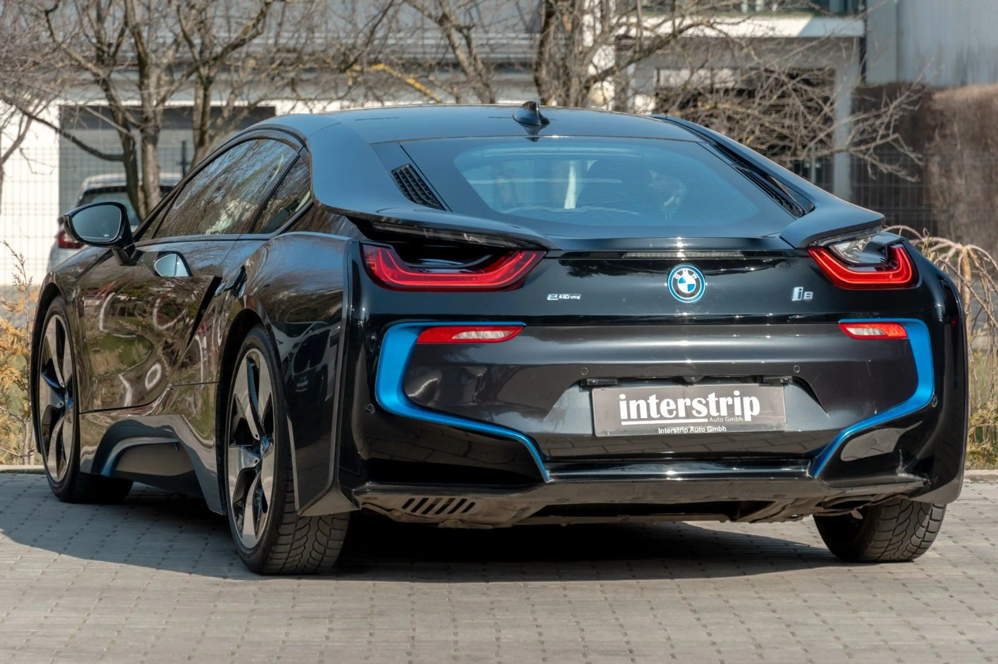 BMW i8 Coupe  LASER.HUD.HARMAN.DR.ASS. — photo 5