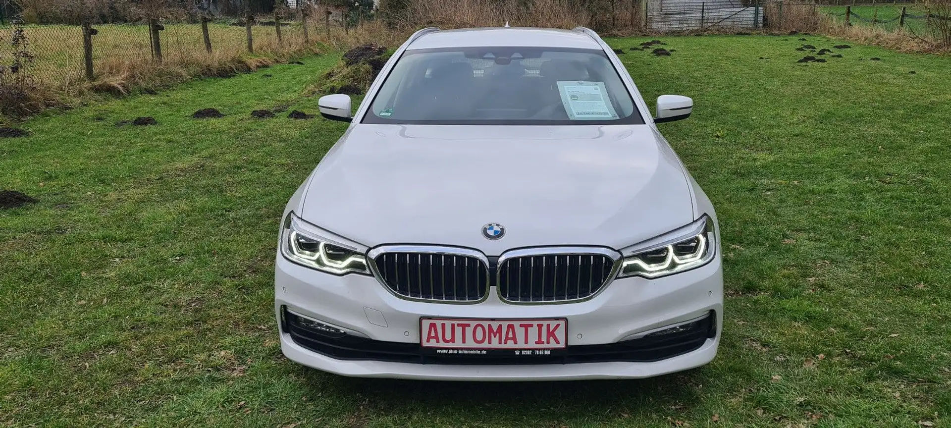 BMW 520 i Touring*Adap.LED*HeadUp*Kamera*Navi*8fach* Weiß - 2