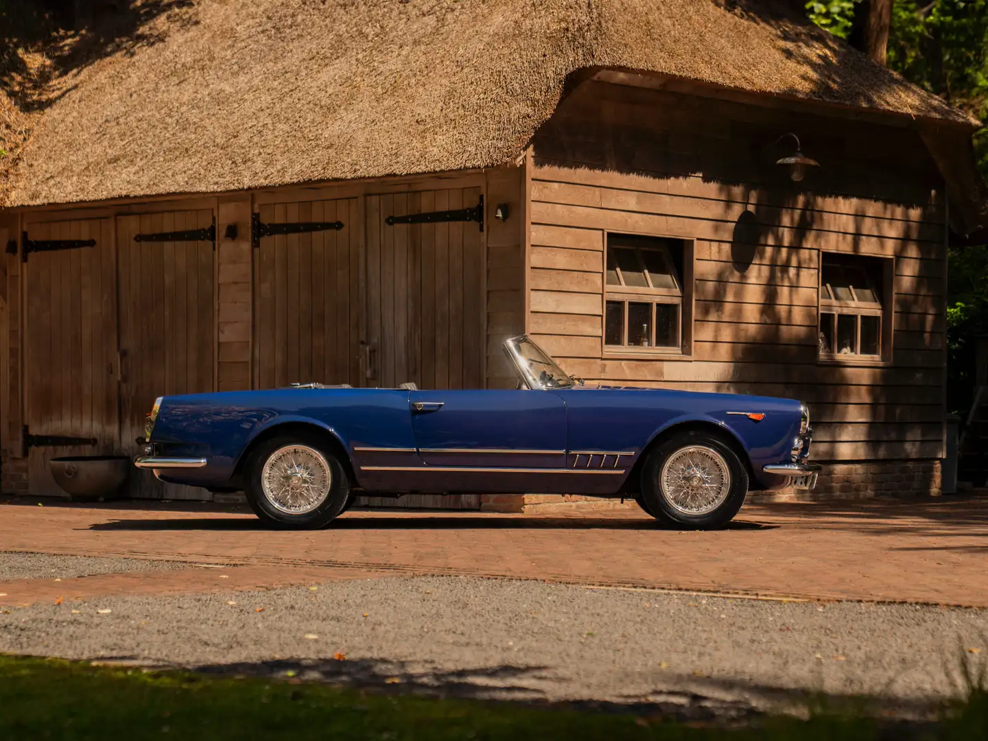Alfa Romeo 2000 Spider Blau - 1