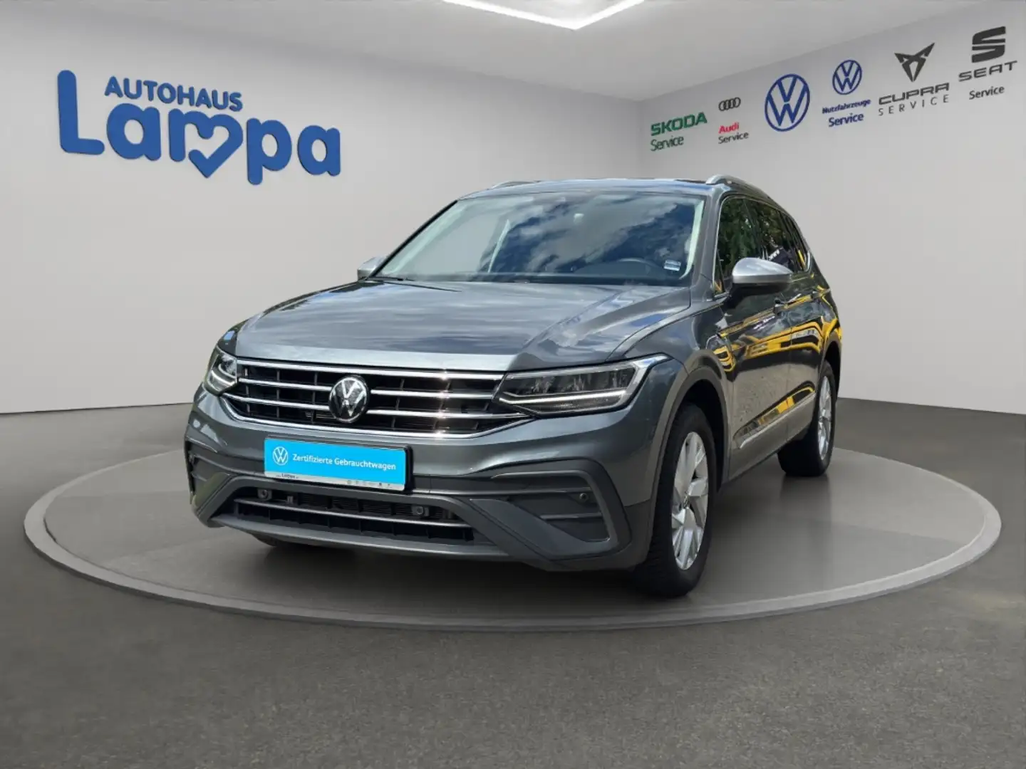 Volkswagen Tiguan Allspace Life 2.0 TDI DSG AHK,NAV,RFK,ACC,SHZ,MFL Grau - 2