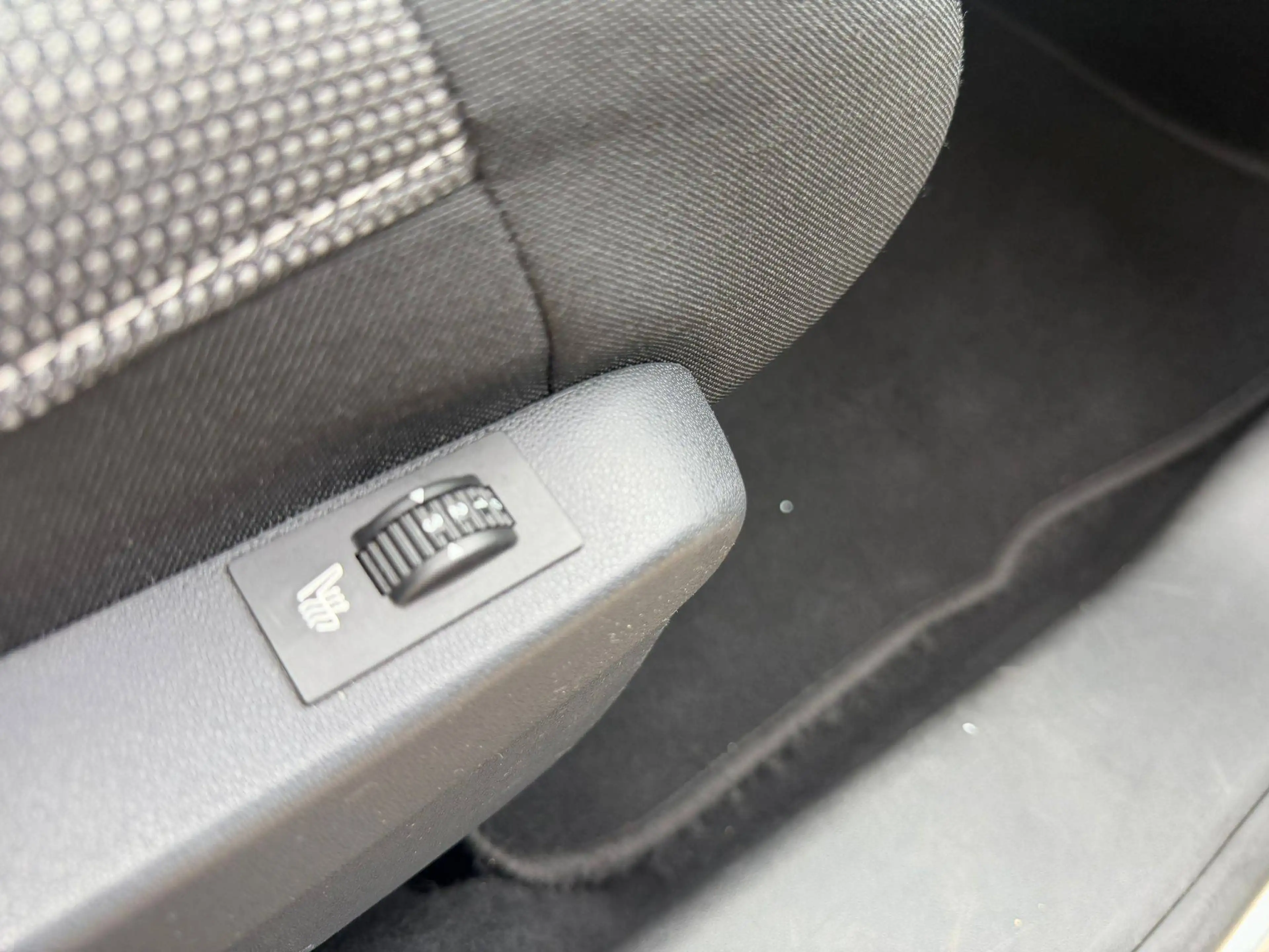 Citroen C4 Cactus C4 Cactus 1.6 e-HDi*GPS*GARANTIE — photo 14
