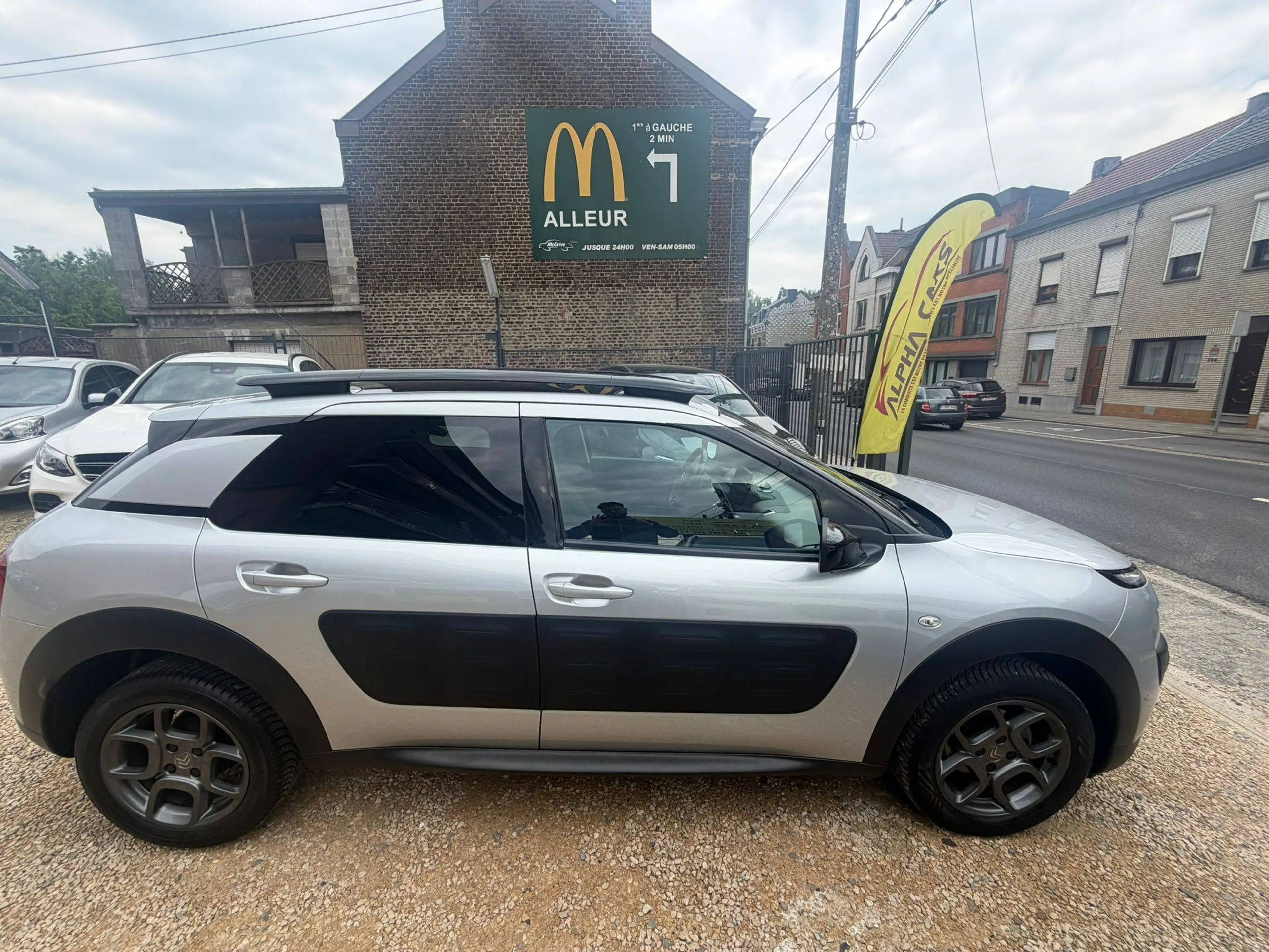 Citroen C4 Cactus C4 Cactus 1.6 e-HDi*GPS*GARANTIE — photo 3