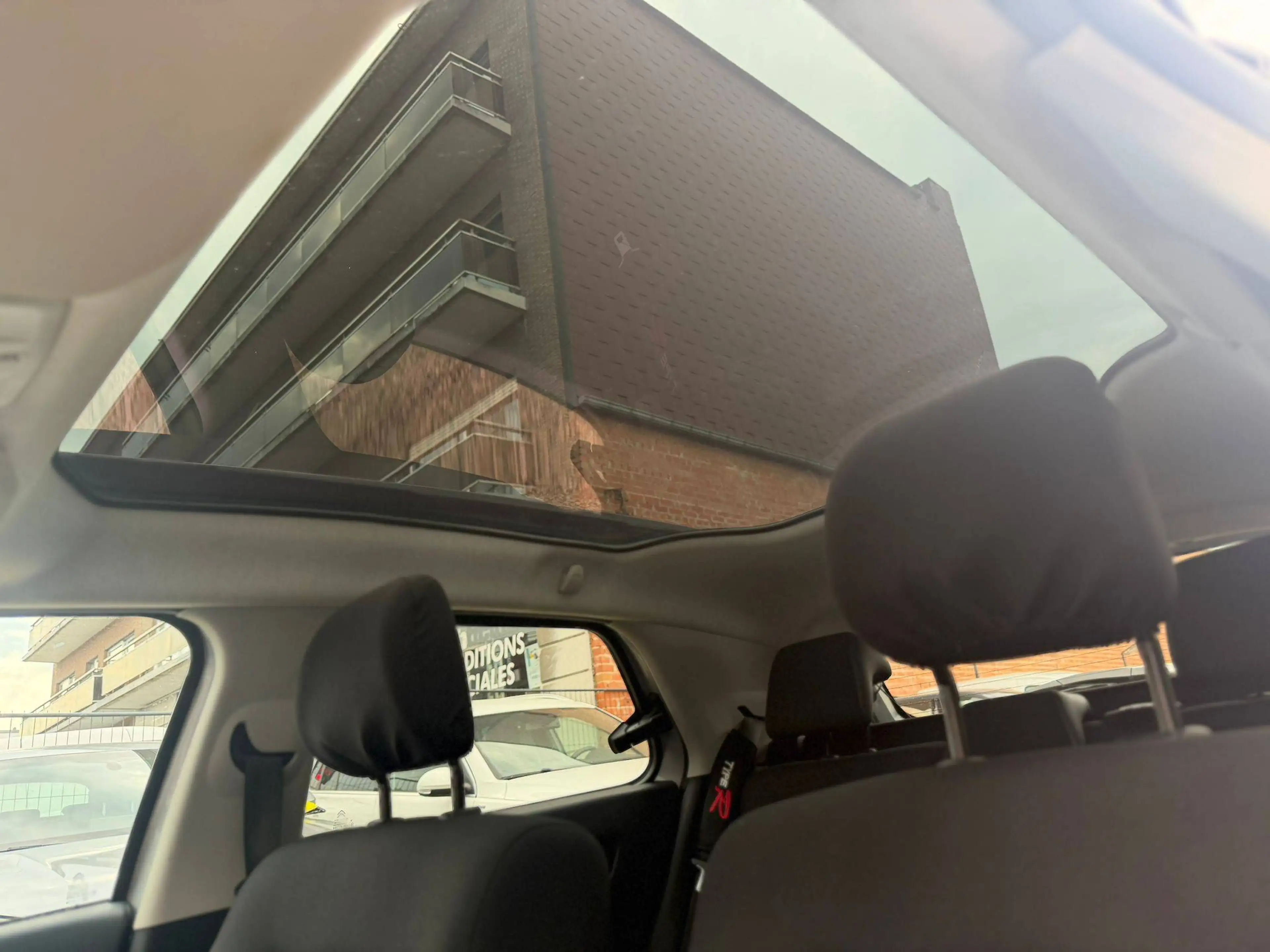 Citroen C4 Cactus C4 Cactus 1.6 e-HDi*GPS*GARANTIE — photo 12