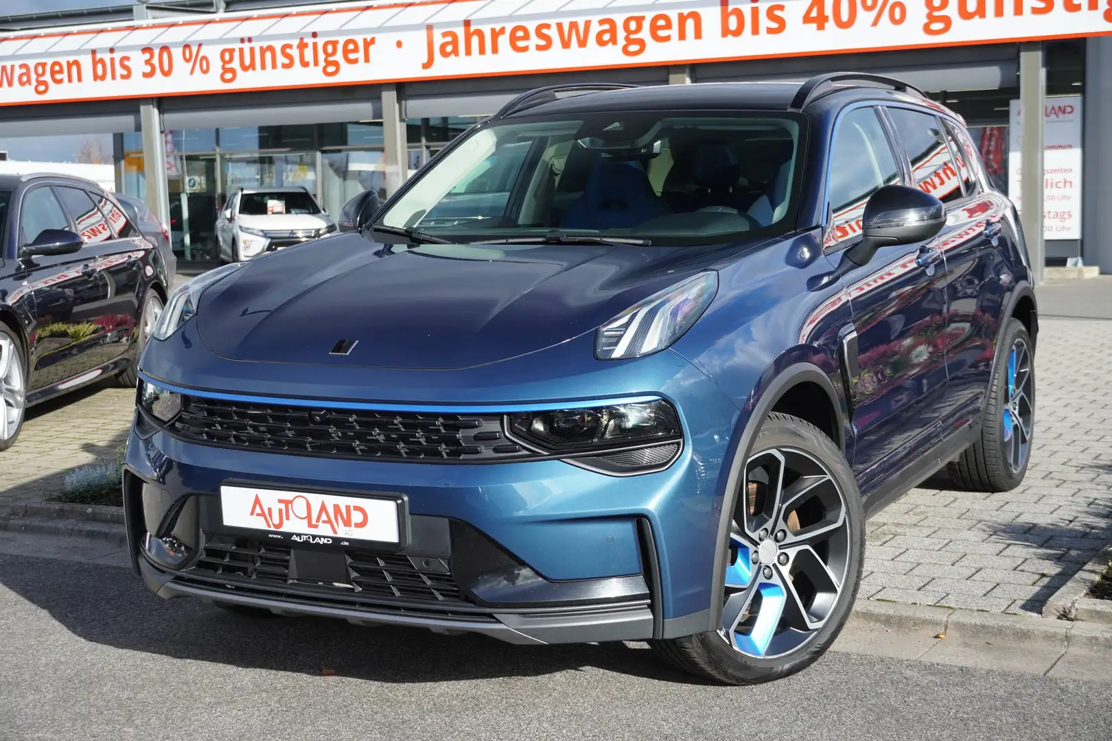 Lynk & Co 01 1.5 TD PHEV Aut. LED ACC 360° Pano Синий - 2