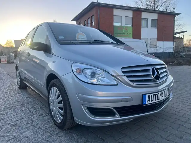Mercedes-Benz B 200 B 200 Automatik,Klima,SHZ,AHK,1Hand