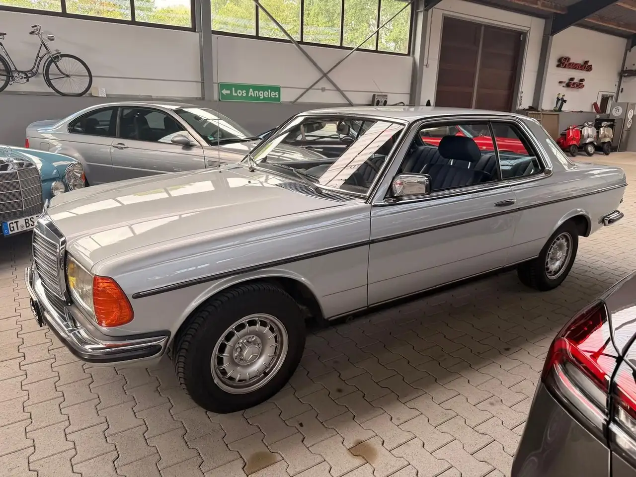 Mercedes-Benz 230 CE Coupe, foto 7