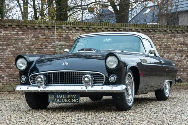 Ford Thunderbird Convertible Coupé "Continental kit" In restored co