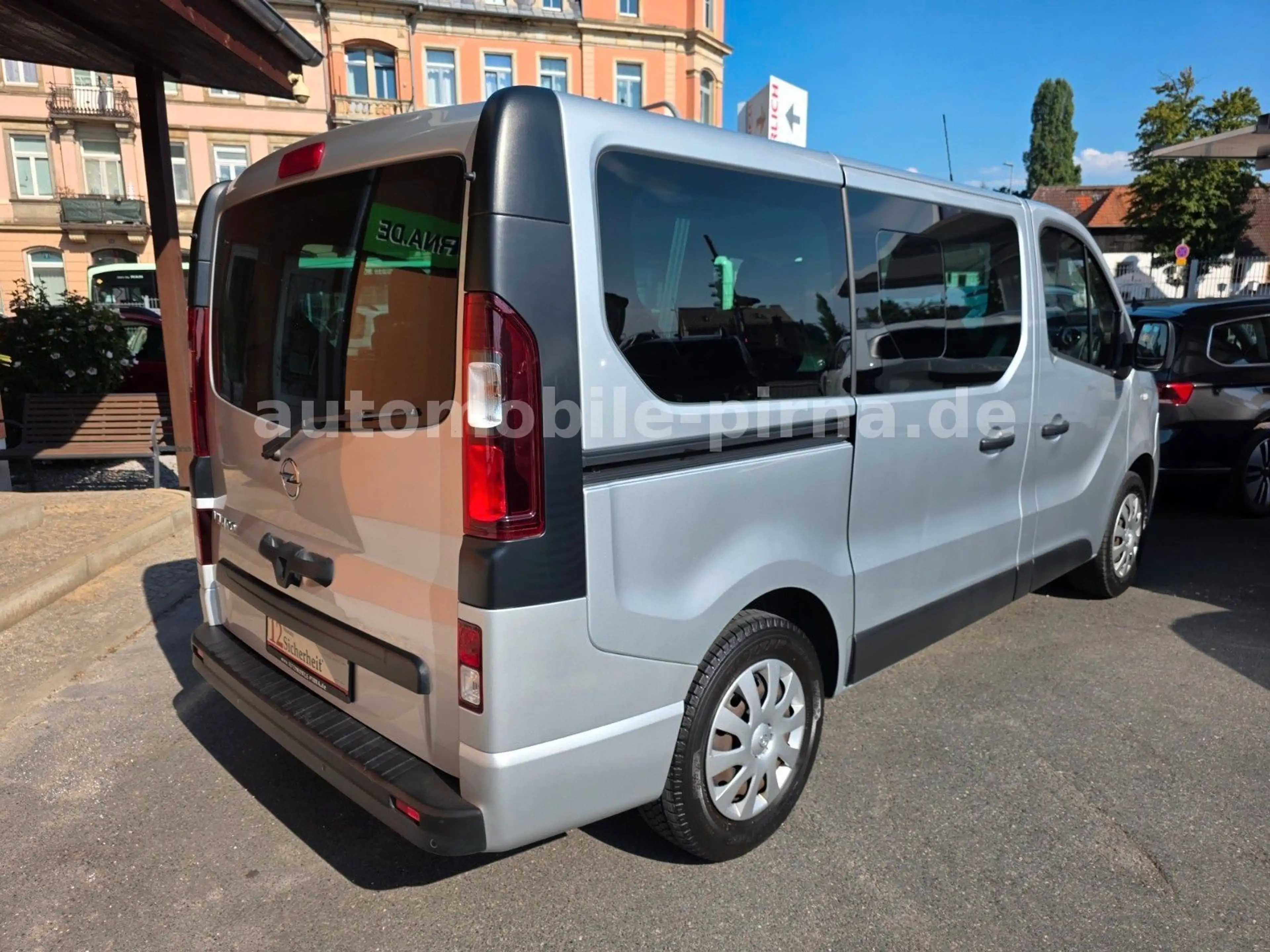 Opel Vivaro B Combi+L1H1 (8-Si.) 2xKLIMA/NAVI/PDC/DAB — photo 5