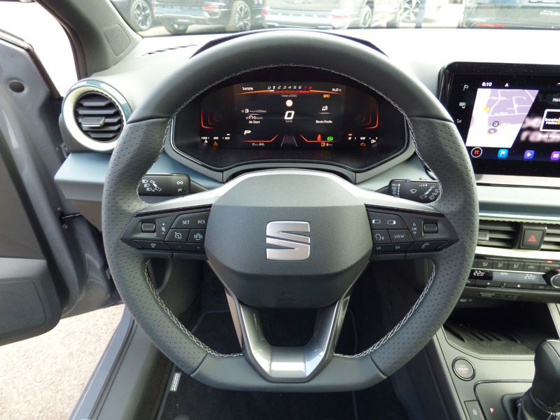 SEAT Ibiza 1.0 TSI Style KESSY NAVI ACC PDC — photo 6