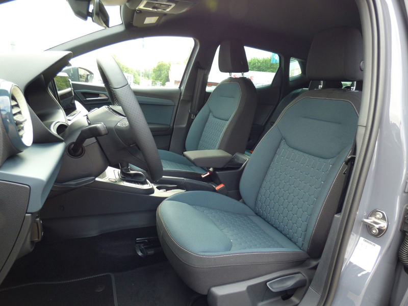 SEAT Ibiza 1.0 TSI Style KESSY NAVI ACC PDC — photo 4