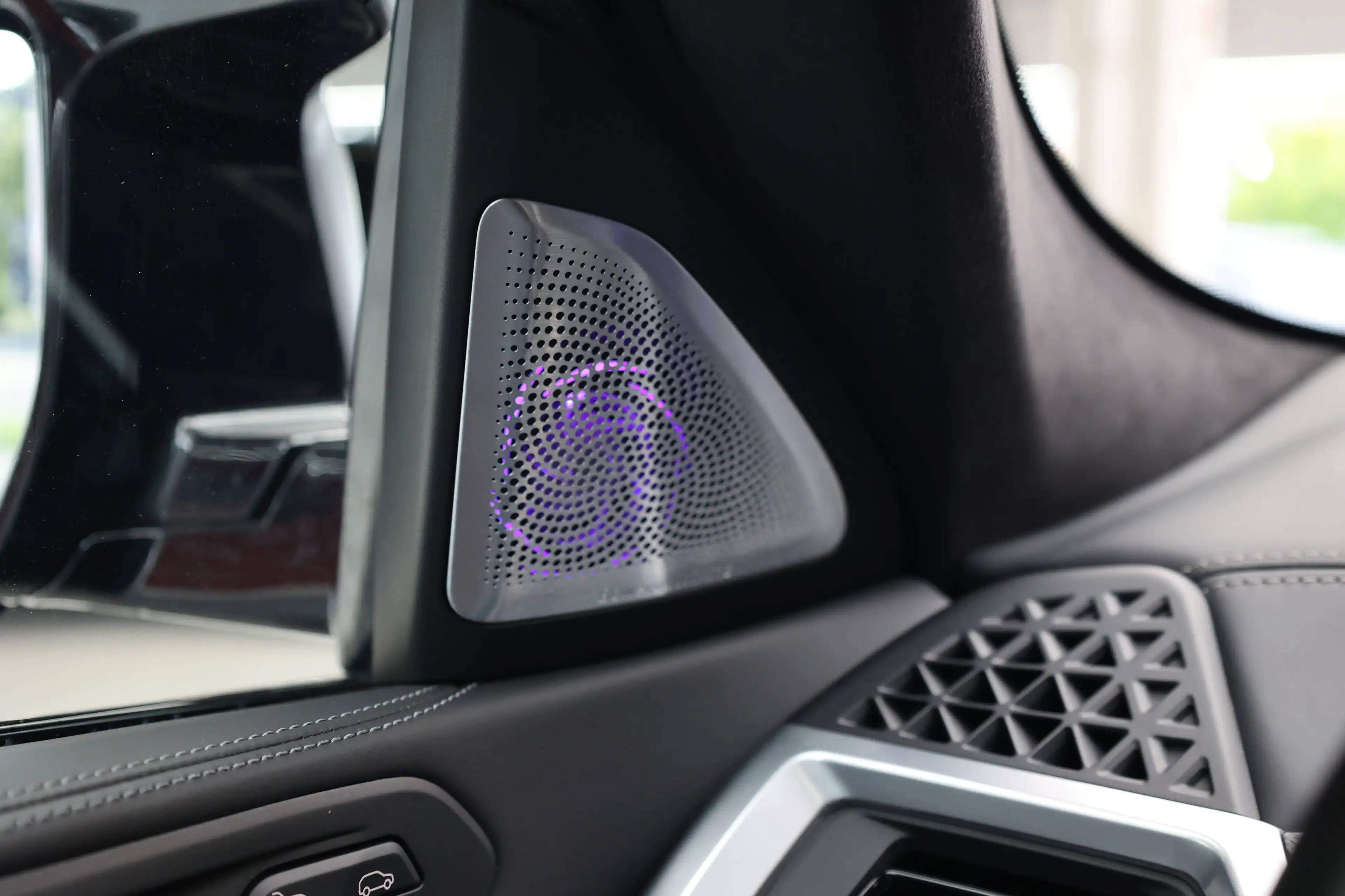 BMW X6 M Competition — photo 15