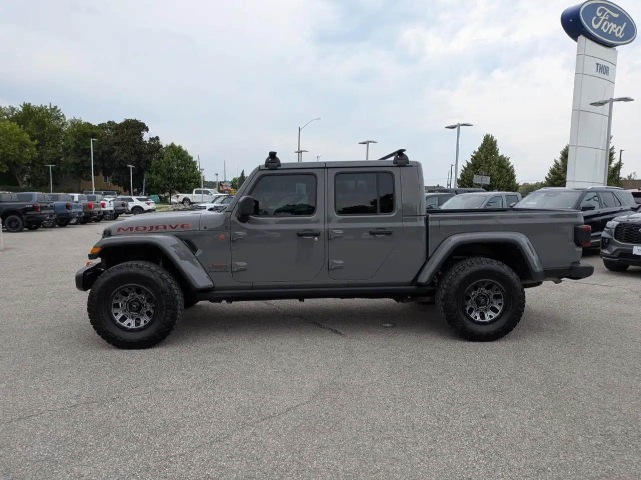 Jeep Gladiator снимка Jeep Gladiator