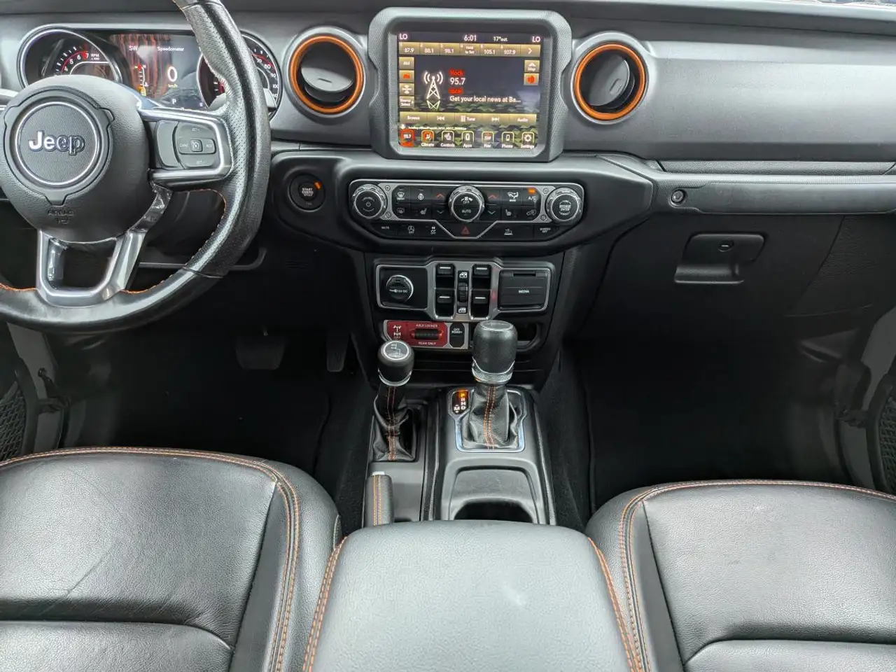 Jeep Gladiator снимка Jeep Gladiator