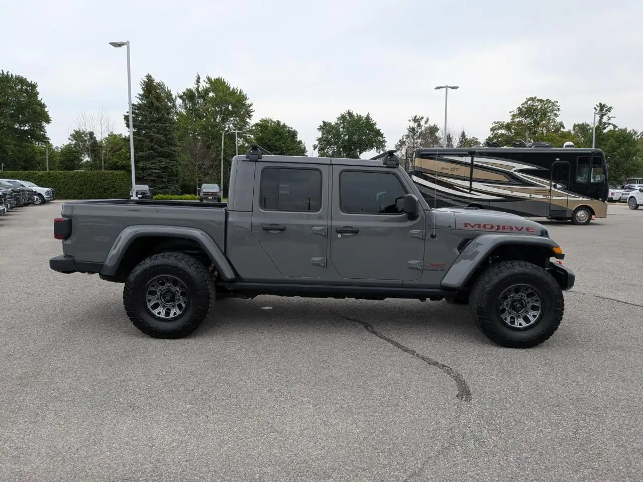 Jeep Gladiator снимка Jeep Gladiator