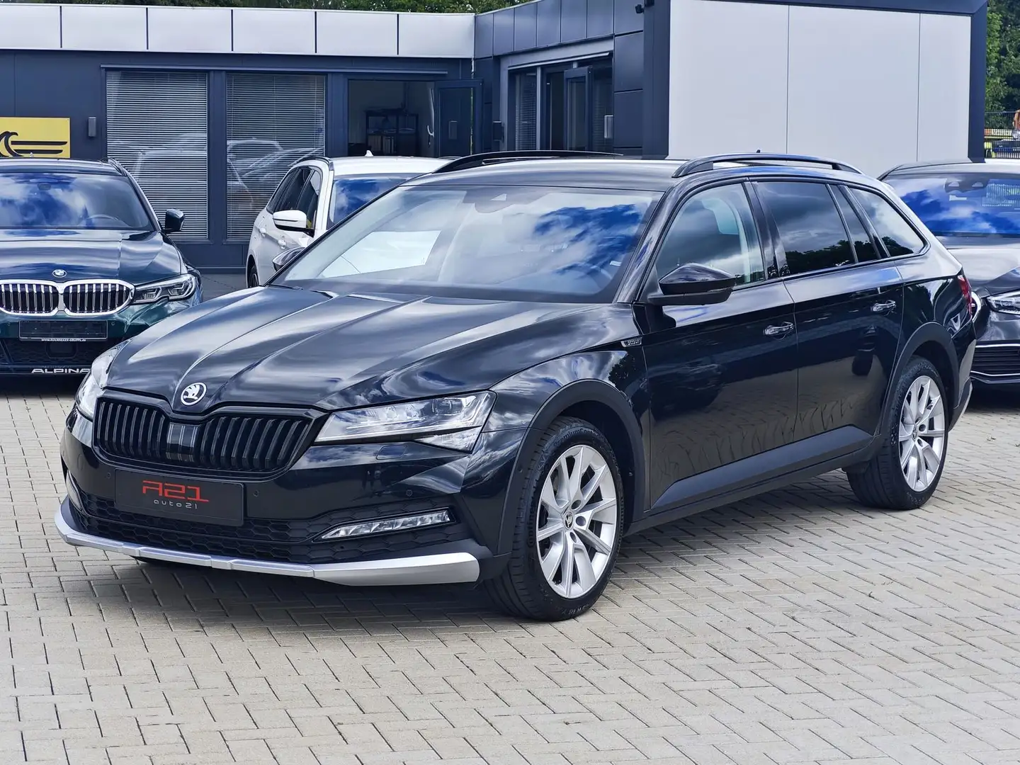 Skoda Superb Scout 4x4 ACC|AHK|BLIS|360°|Canton|Memory Negro - 1
