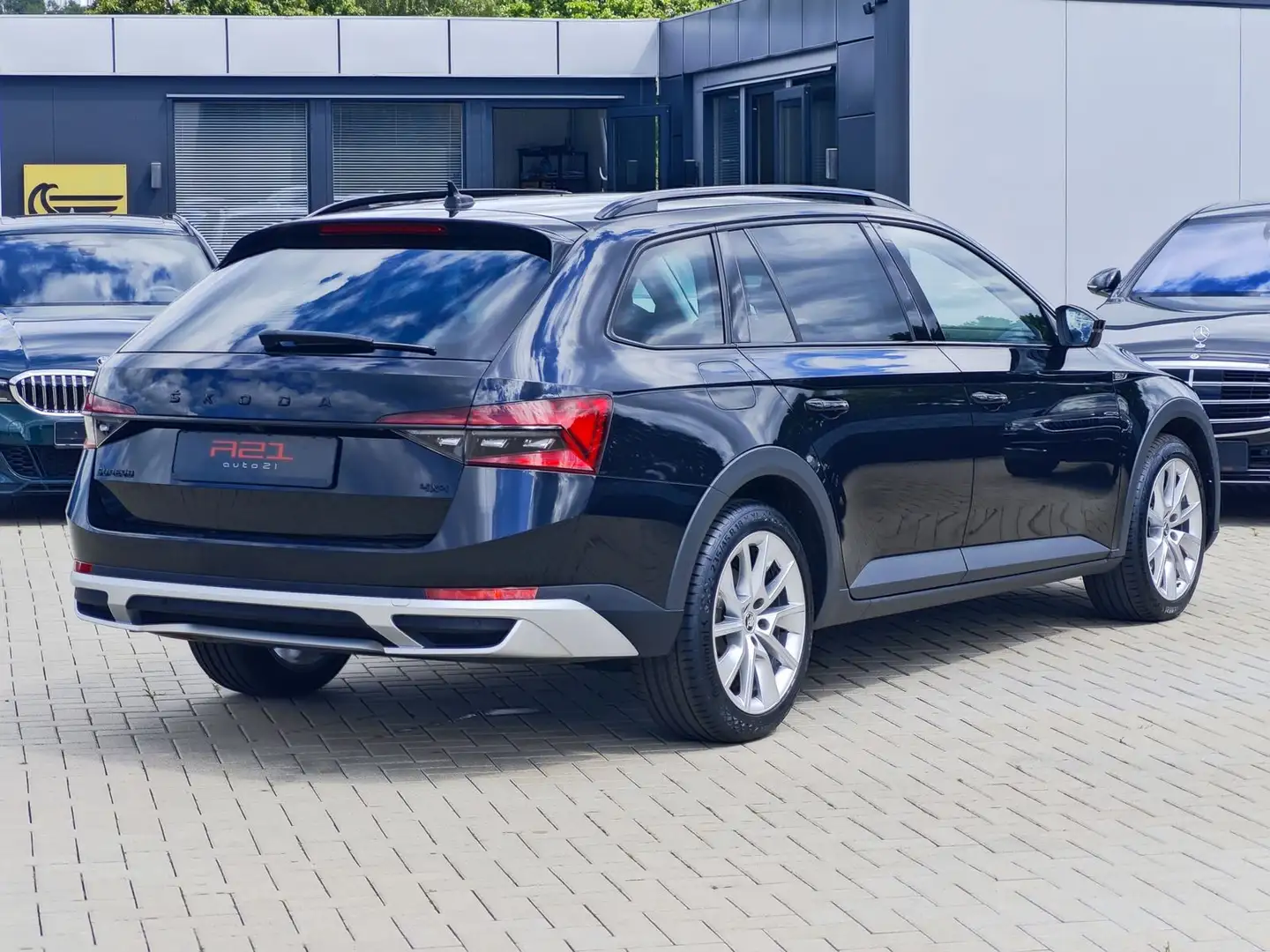 Skoda Superb Scout 4x4 ACC|AHK|BLIS|360°|Canton|Memory Negro - 2