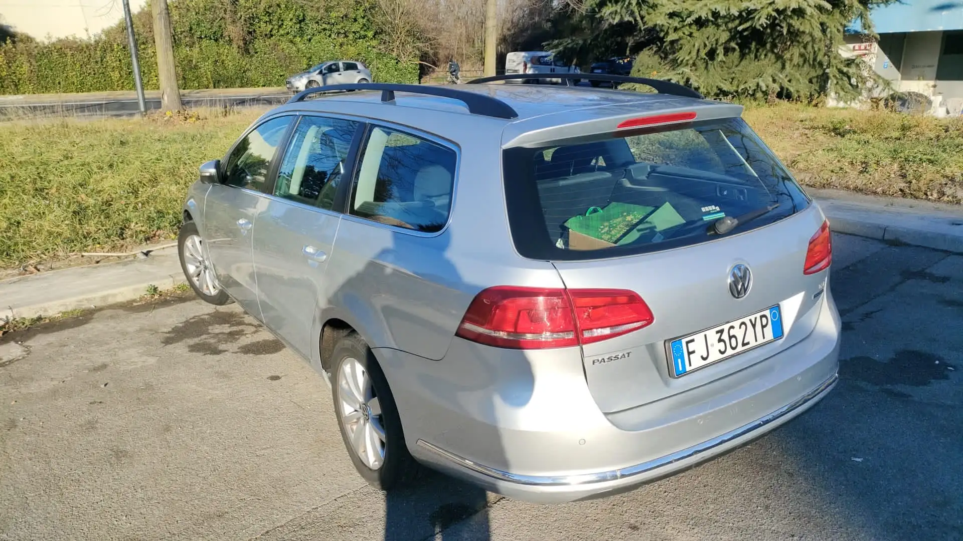 Volkswagen Passat Variant 1.4 tsi Comfortline ecofuel 150cv Gümüş rengi - 2