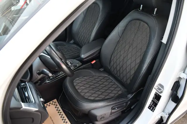 BMW X1 view 11