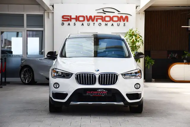 BMW X1 view 5