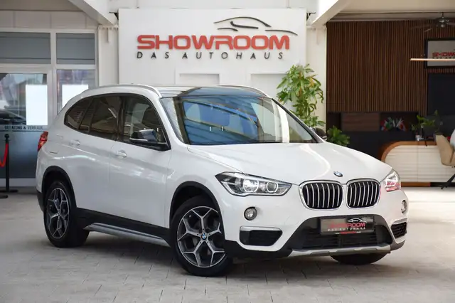BMW X1 view 3