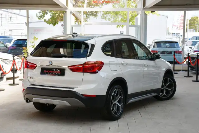 BMW X1 view 2