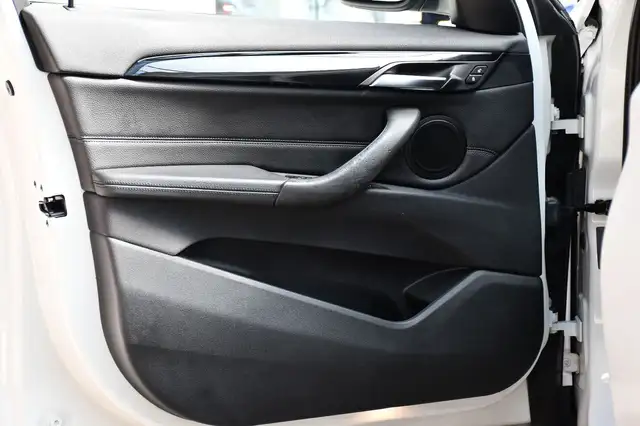 BMW X1 view 7