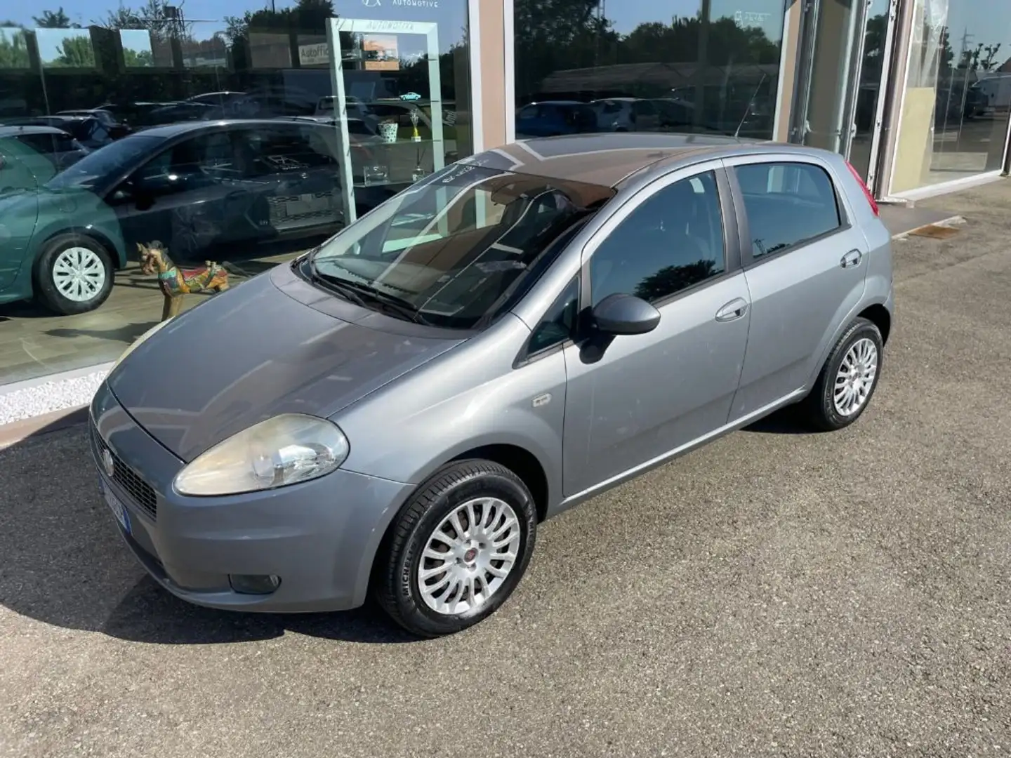 Fiat Grande Punto 1.4 5 porte Active Natural Power Blu/Azzurro - 2