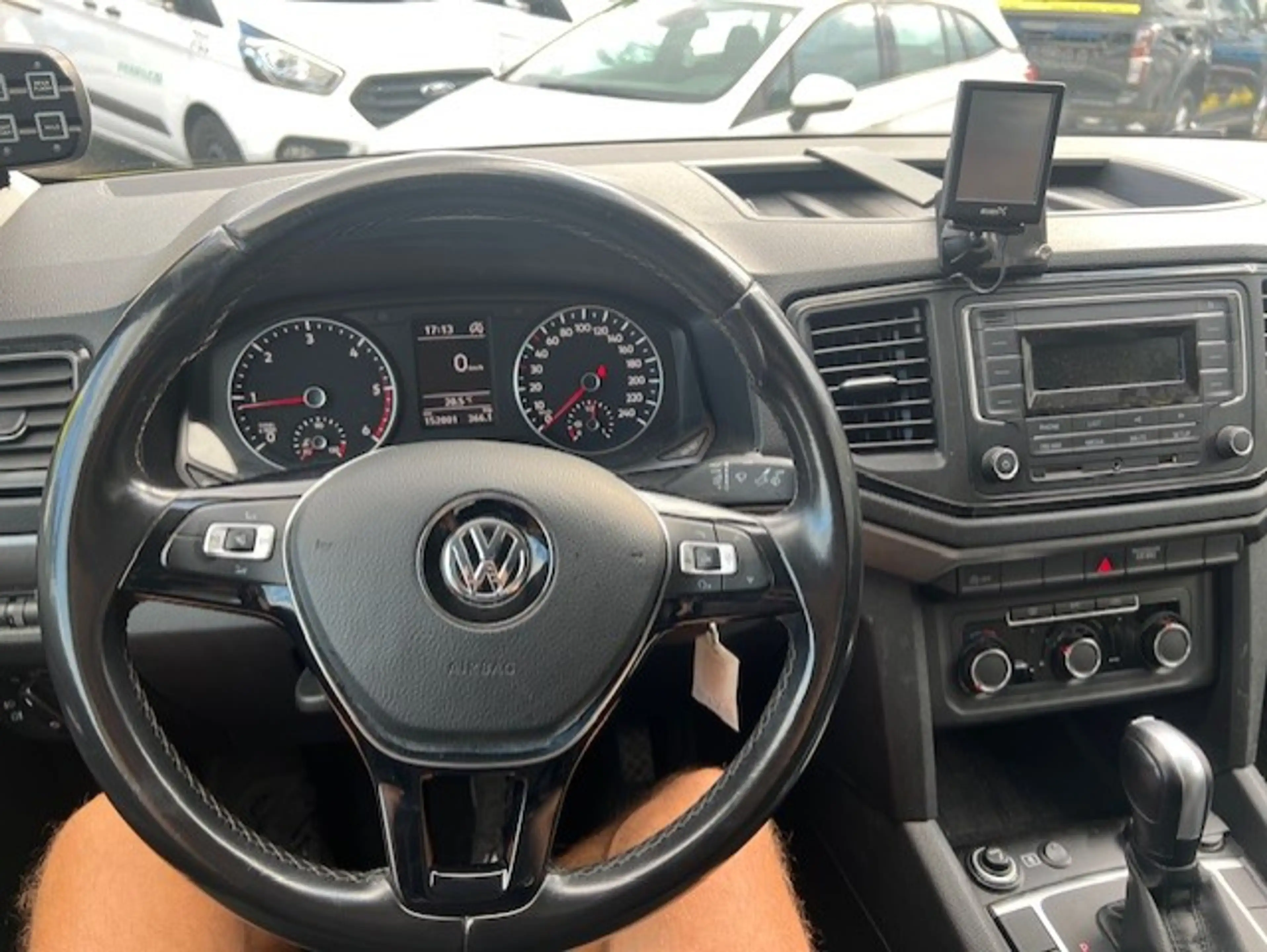 Volkswagen Amarok 3.0 TDI V6 4Motion Plus Cab Comfortline AUT. AIRCO — photo 11