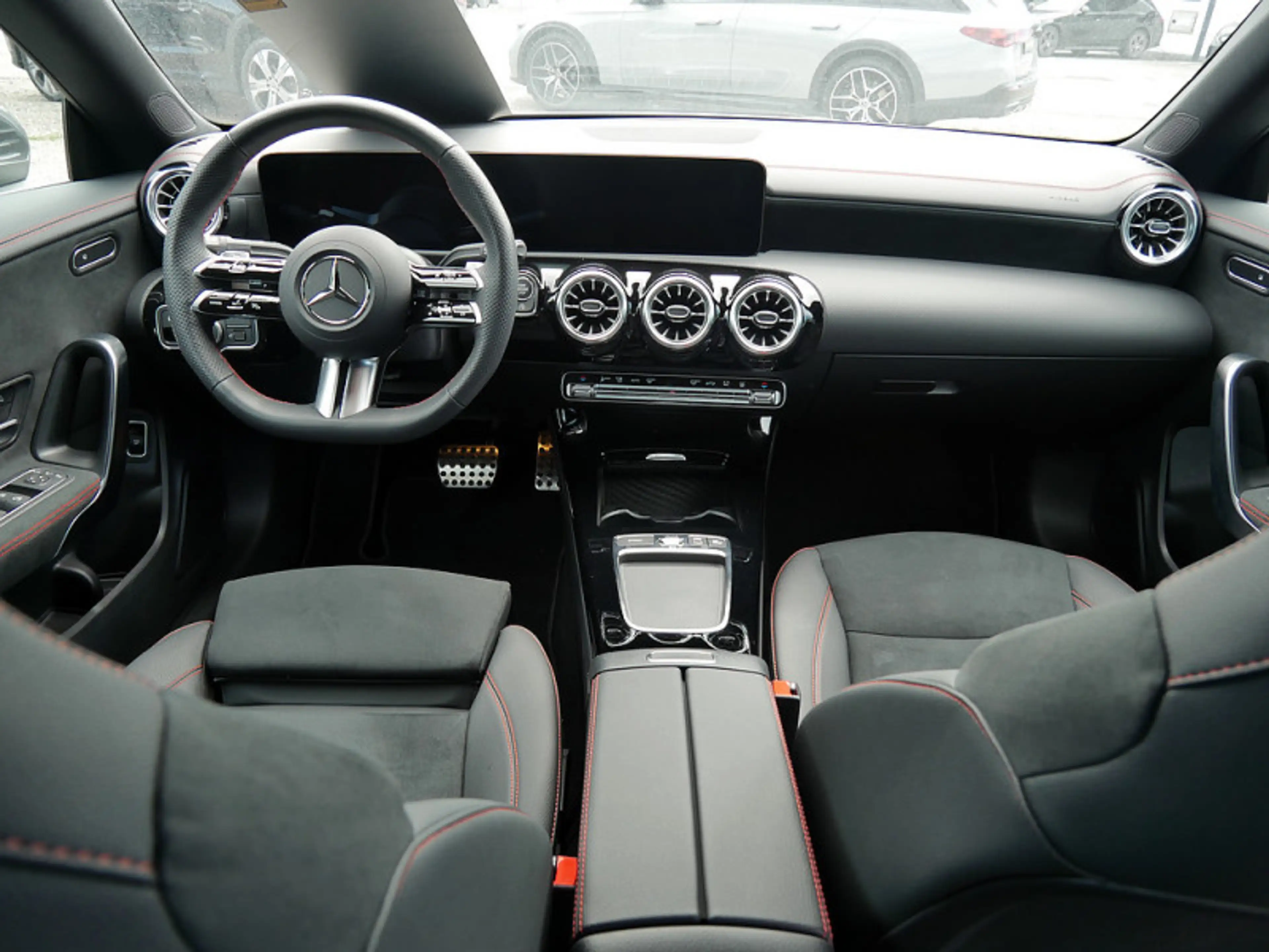 Mercedes-Benz CLA 220 4M Coupé , AMG MULTI 360 DISTR KAMERA — photo 9