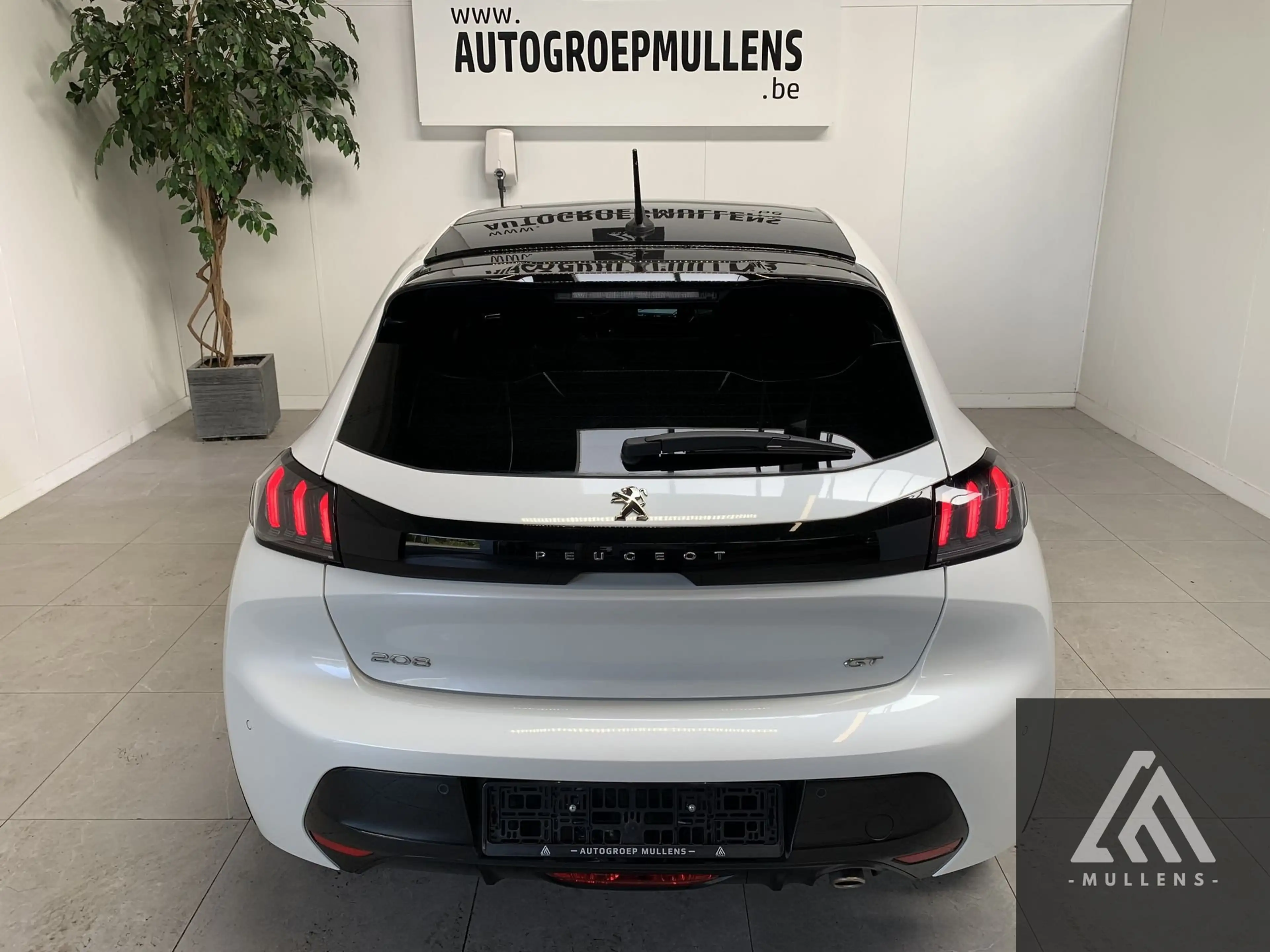Peugeot 208 S&S GT EAT8 + Panorama dak — photo 7