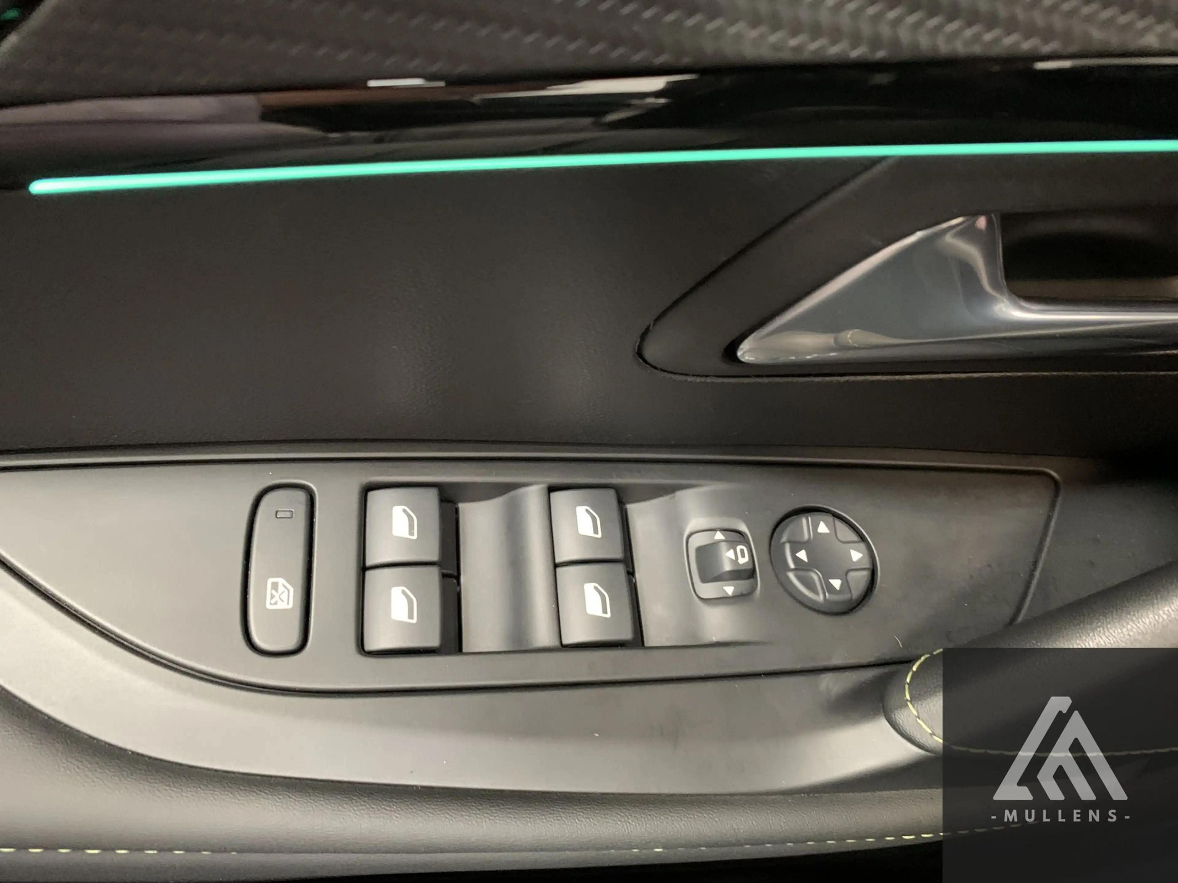 Peugeot 208 S&S GT EAT8 + Panorama dak — photo 12