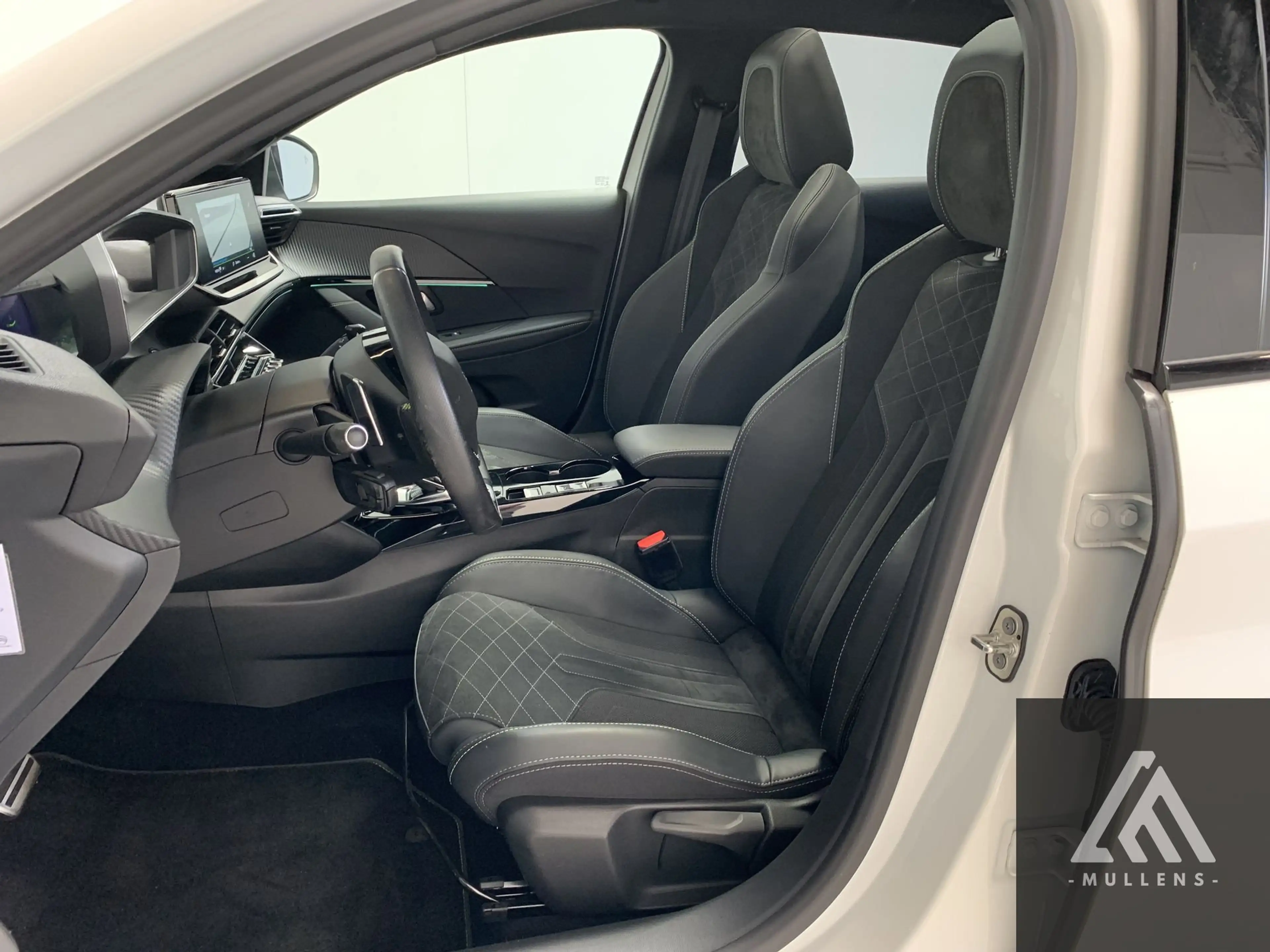 Peugeot 208 S&S GT EAT8 + Panorama dak — photo 9