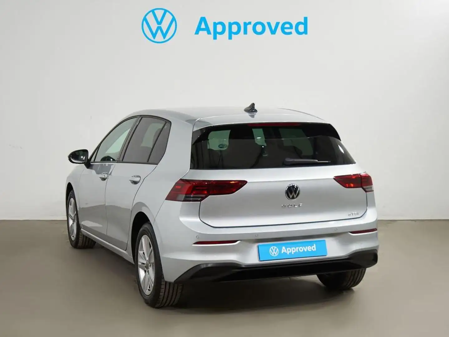 Volkswagen Golf 1.0 eTSI Life DSG 81kW Plateado - 2